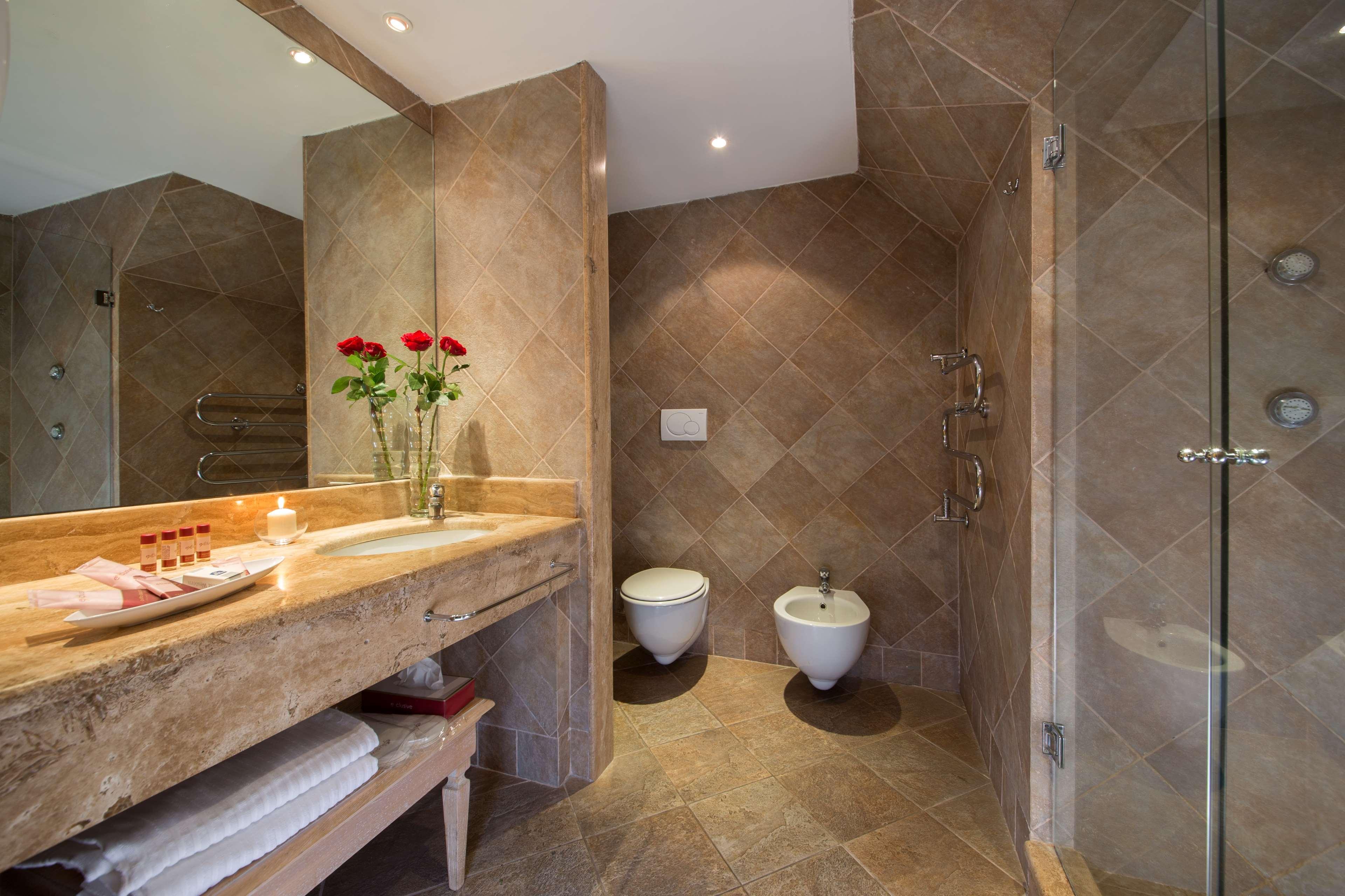 Suite Queen Size Bed