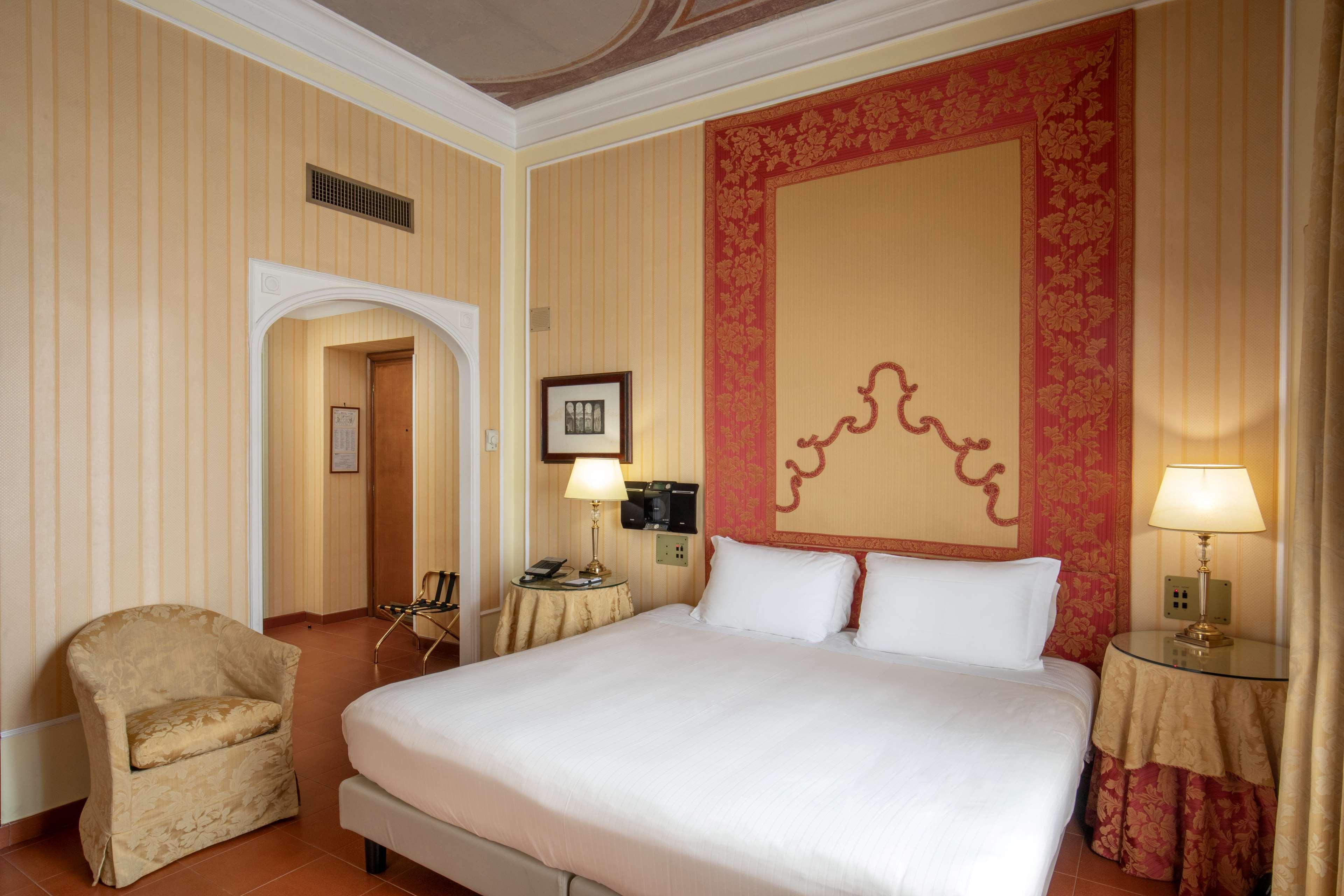 Double Deluxe Queen Bed