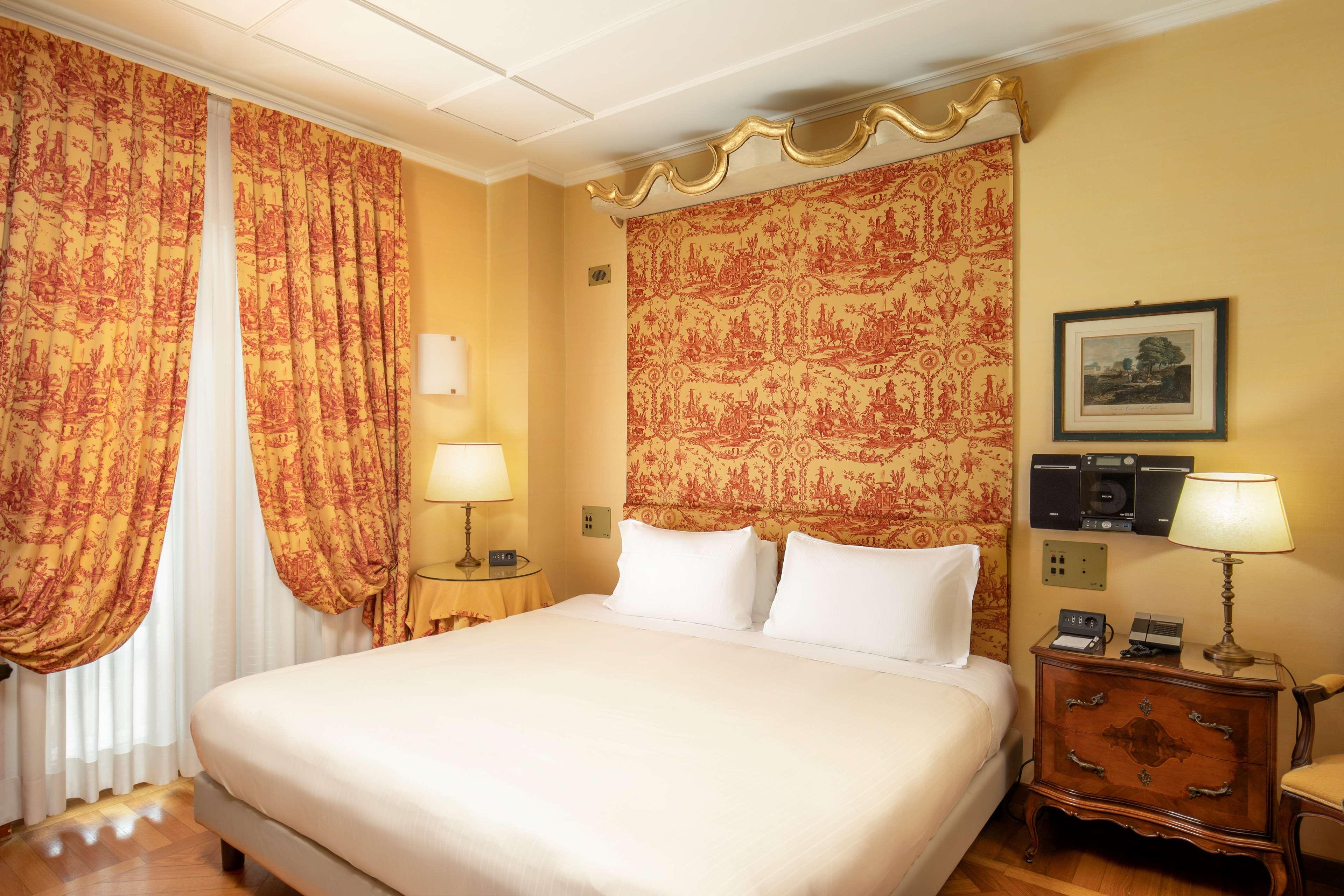 Double Deluxe Queen Bed