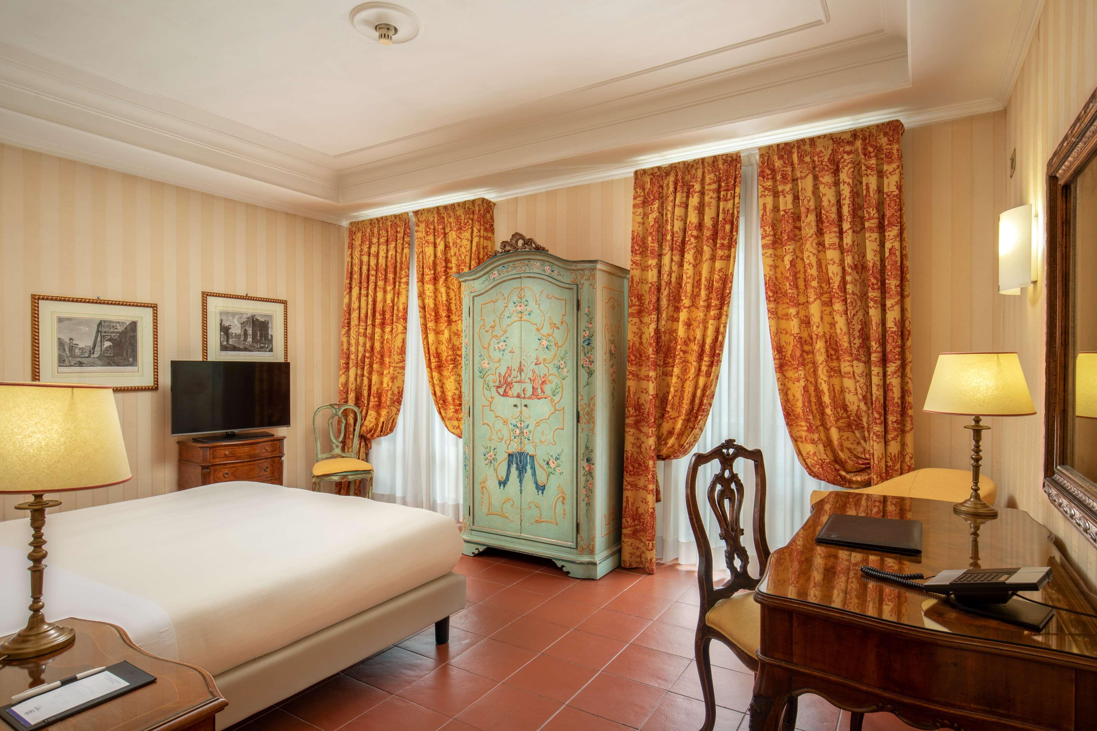 Double Queen Size Bed