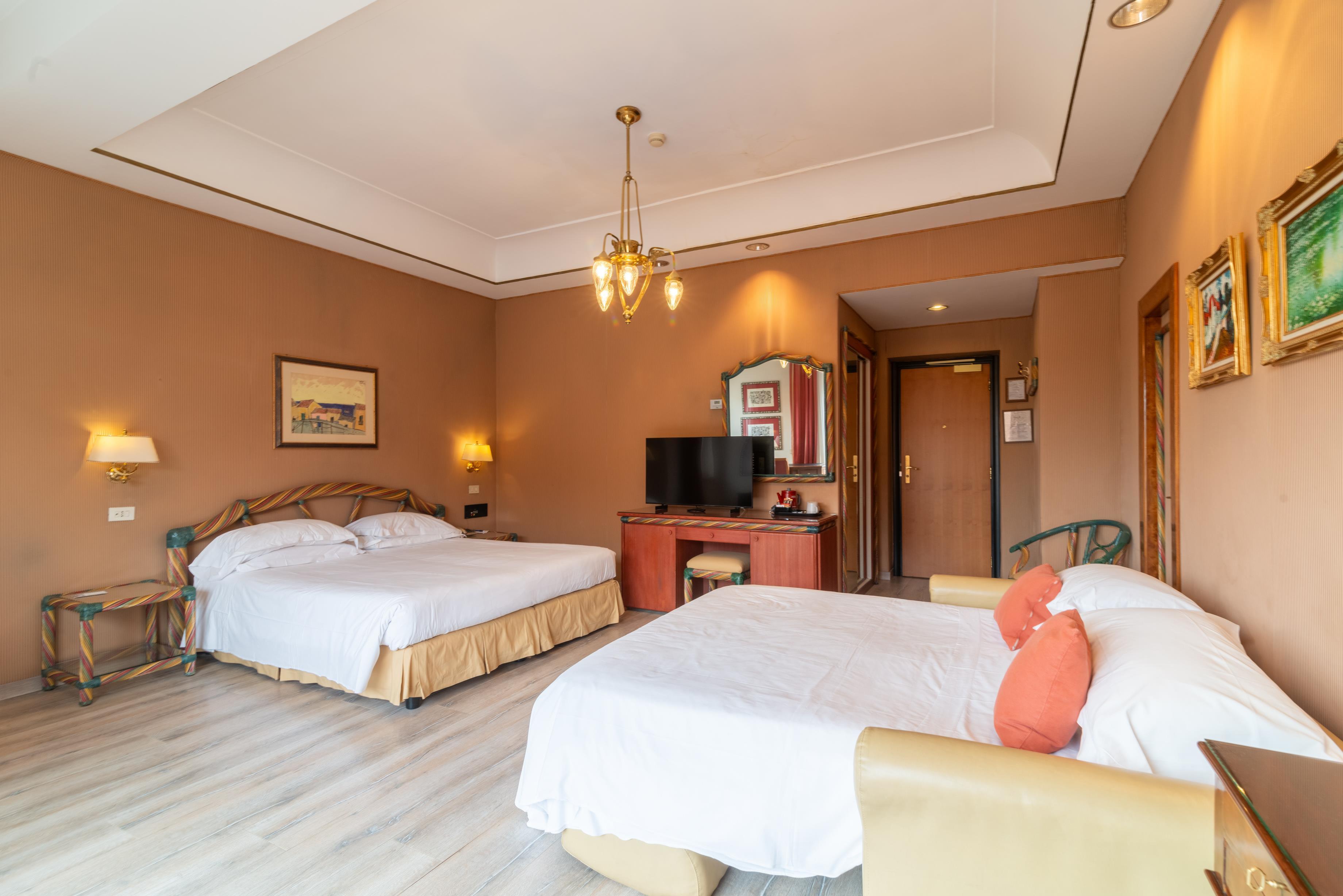 Triple Three Beds