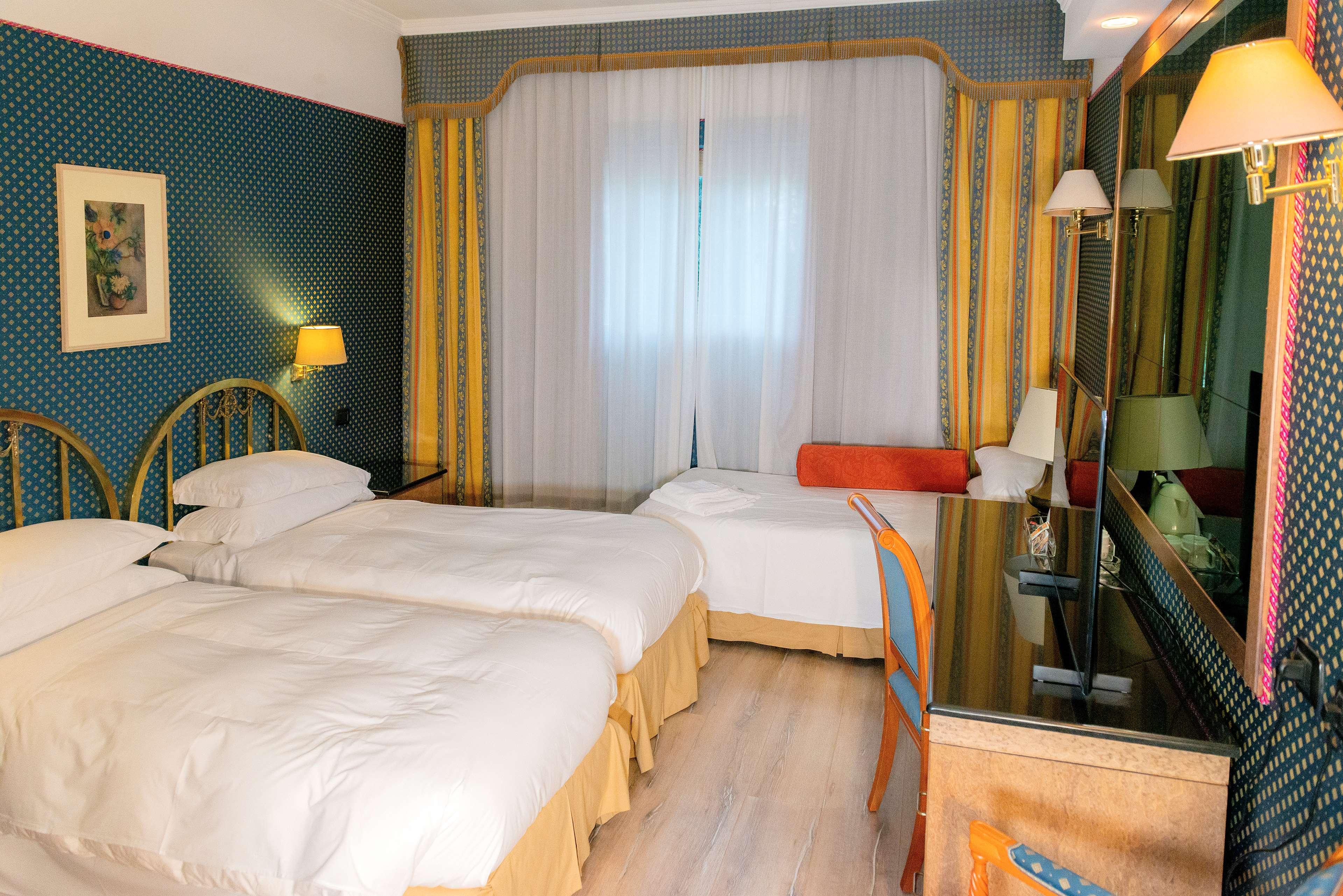 Triple Three Beds