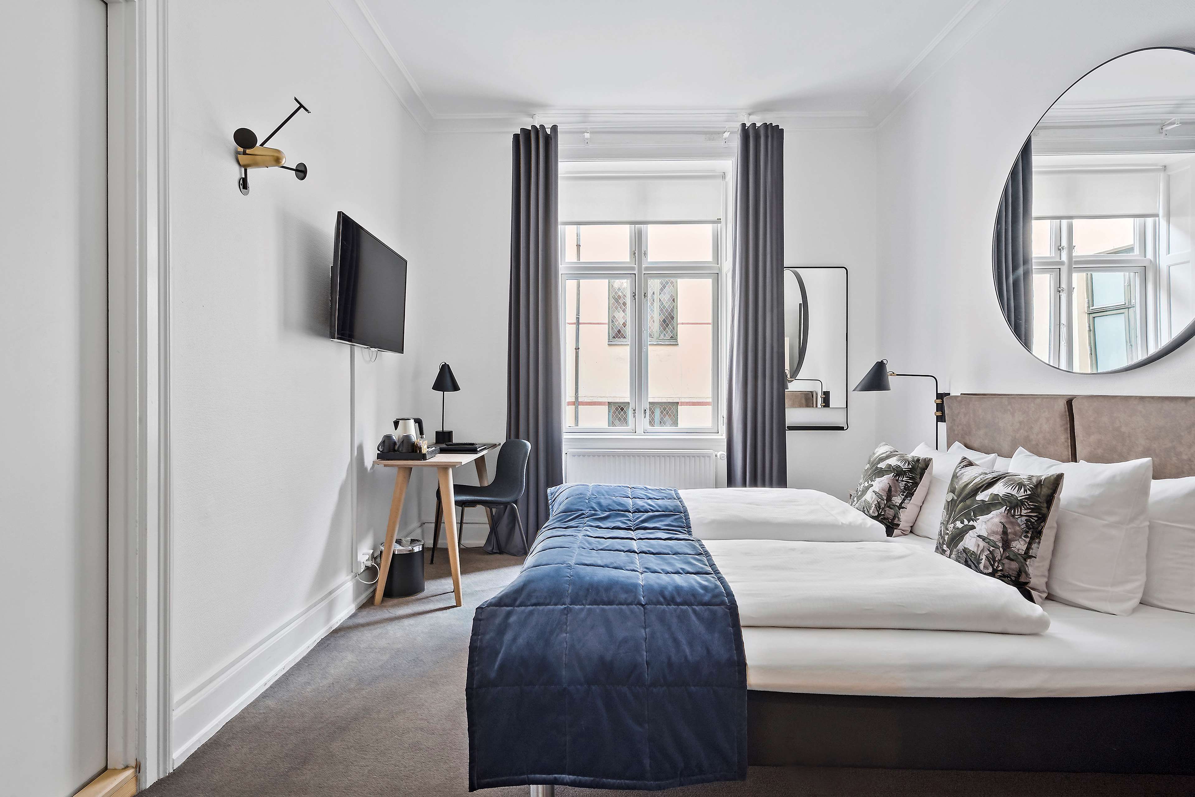 Double or Twin Standard