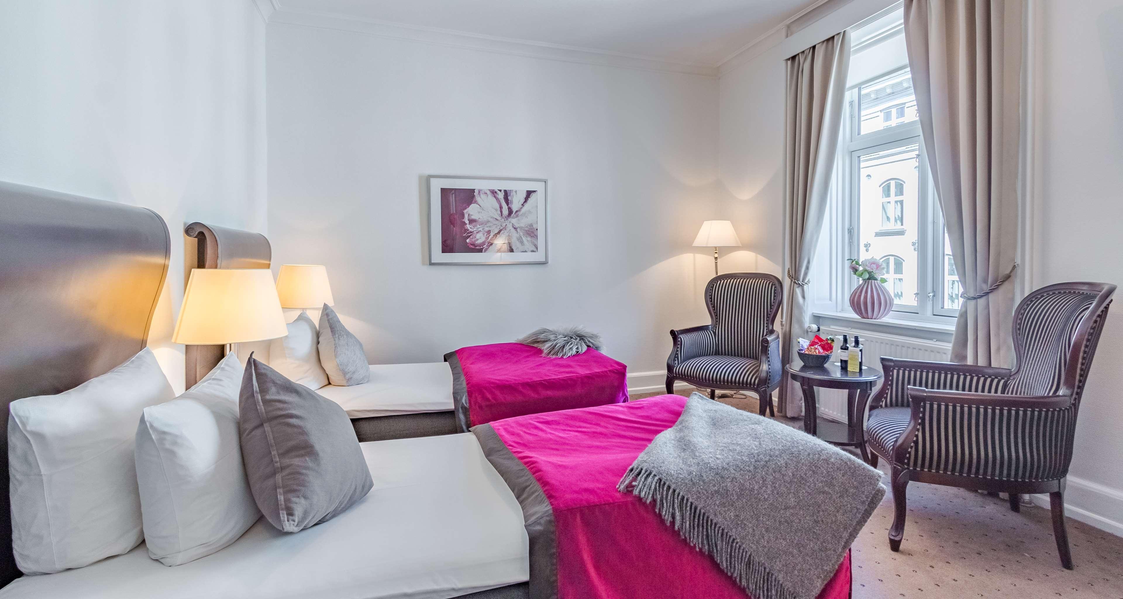 Double or Twin Standard