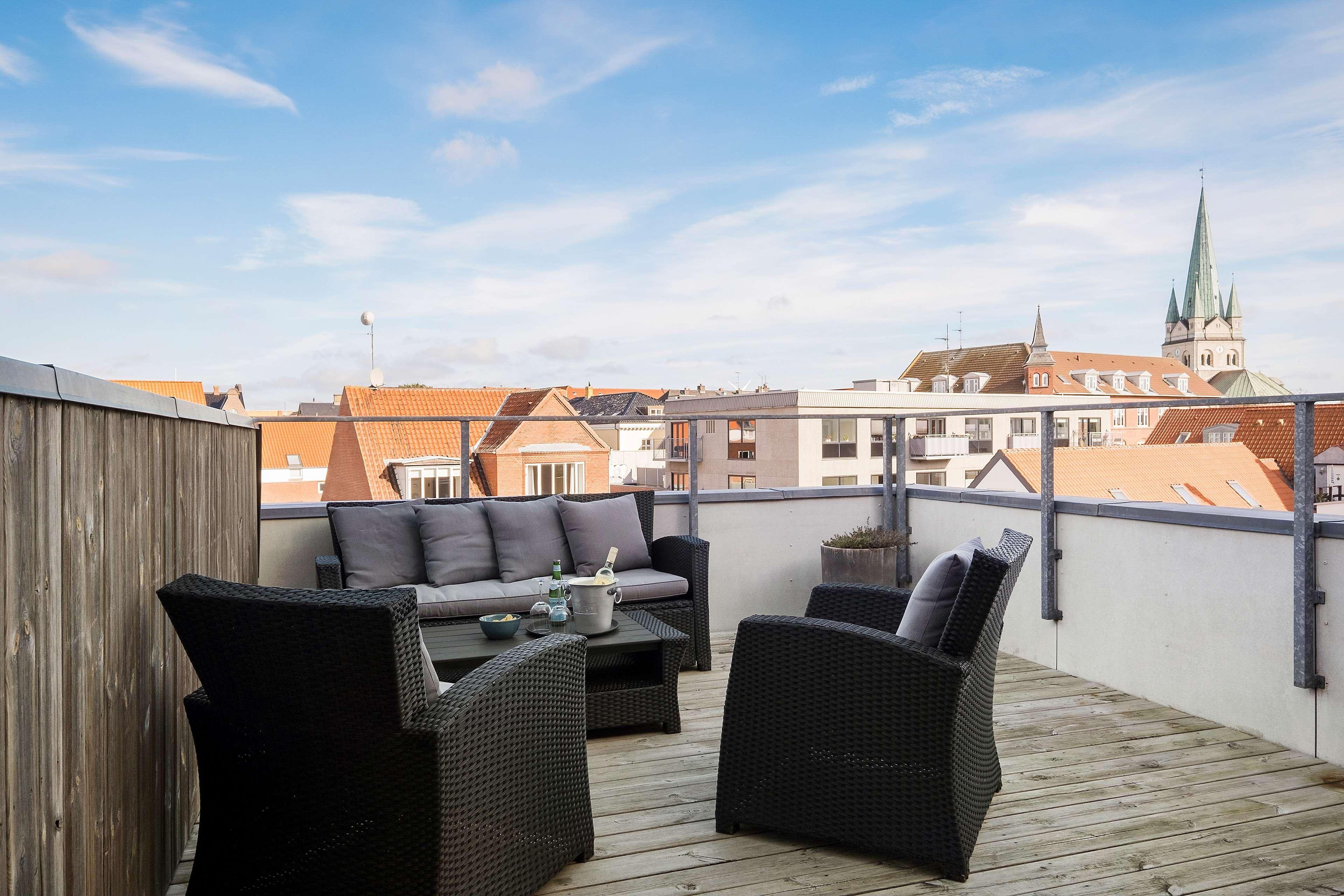 Junior Suite King Size Bed