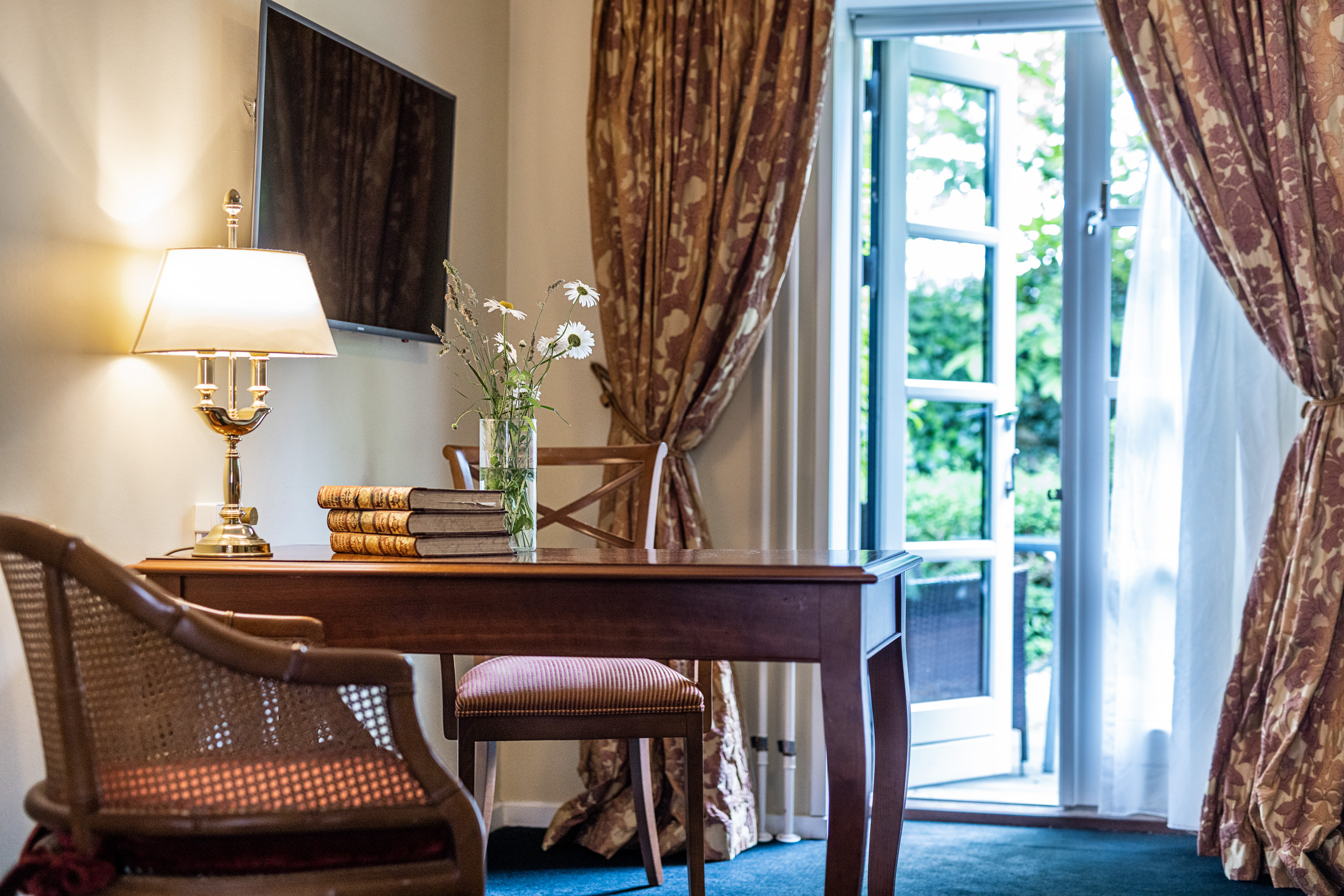 Junior Suite King Size Bed