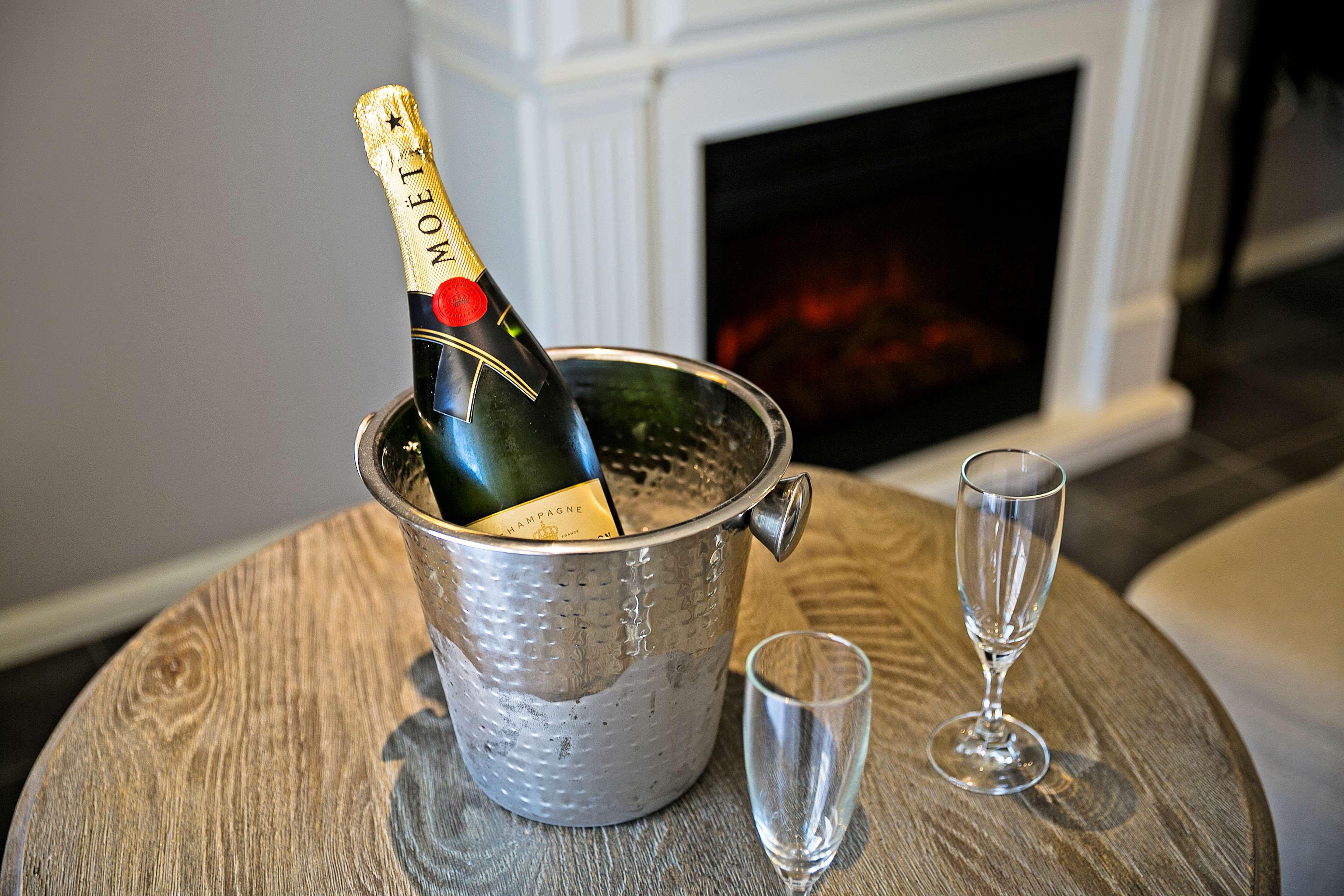 Suite Executive King Bed