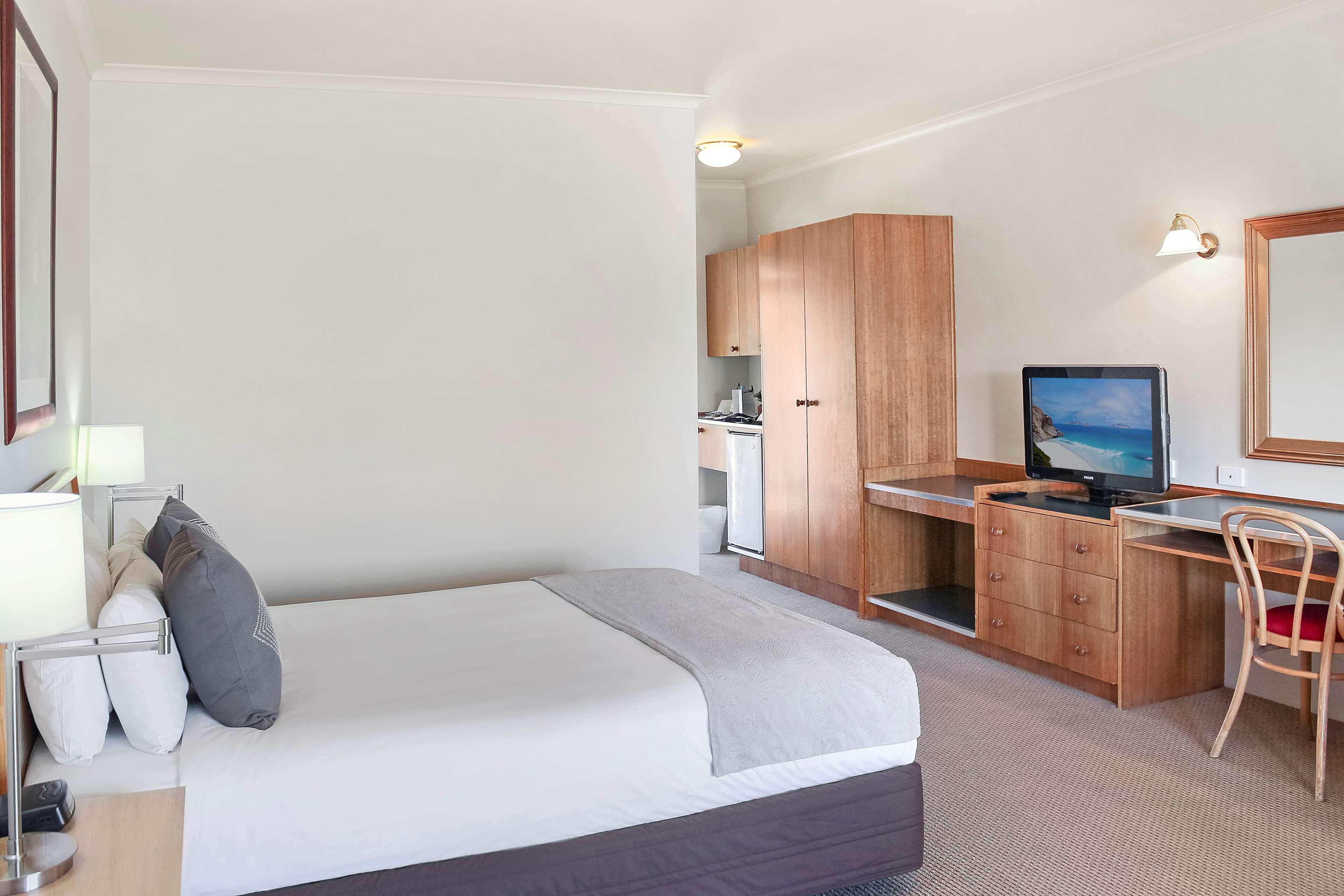 Double Queen Size Bed