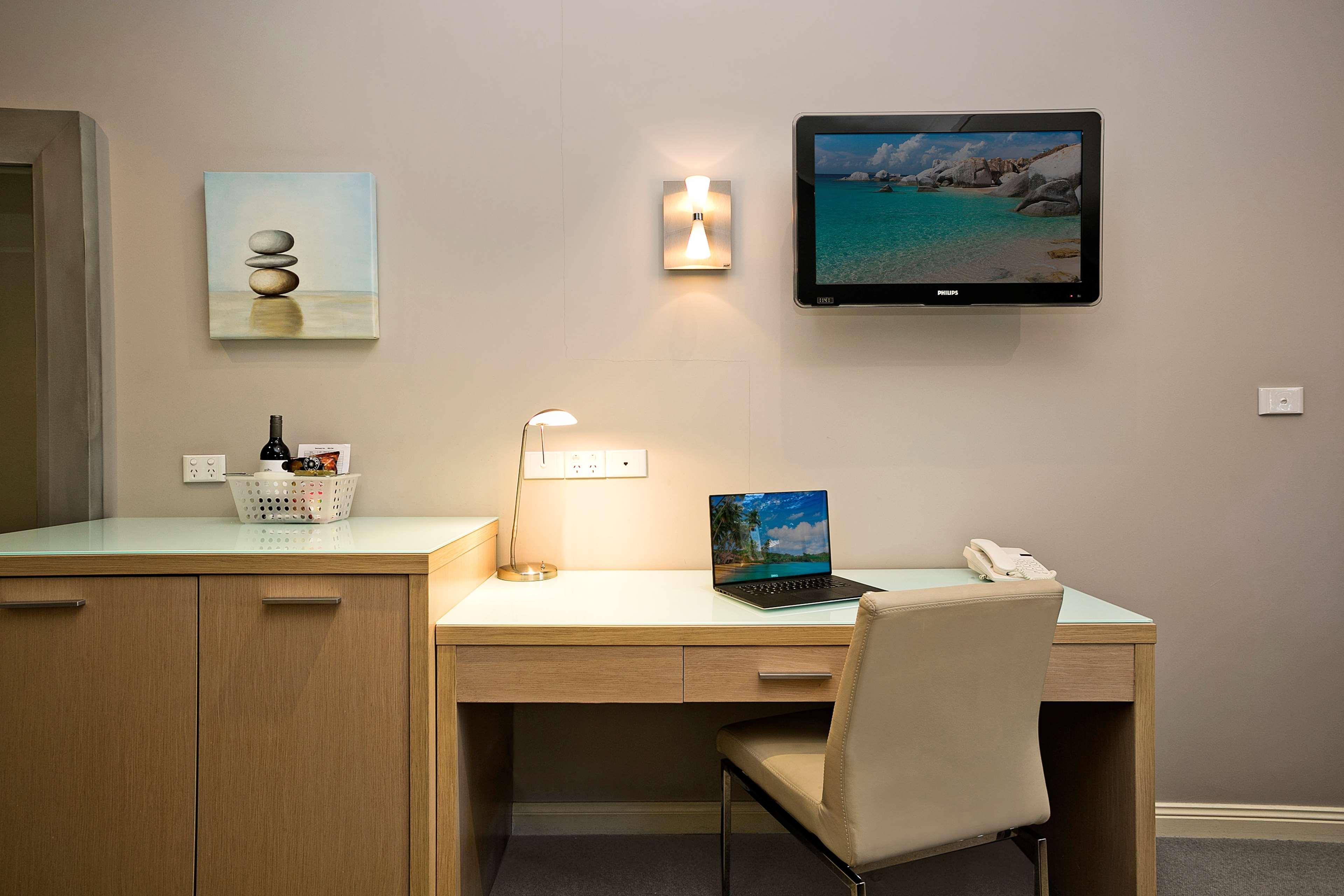 Double King Bed Non Smoking