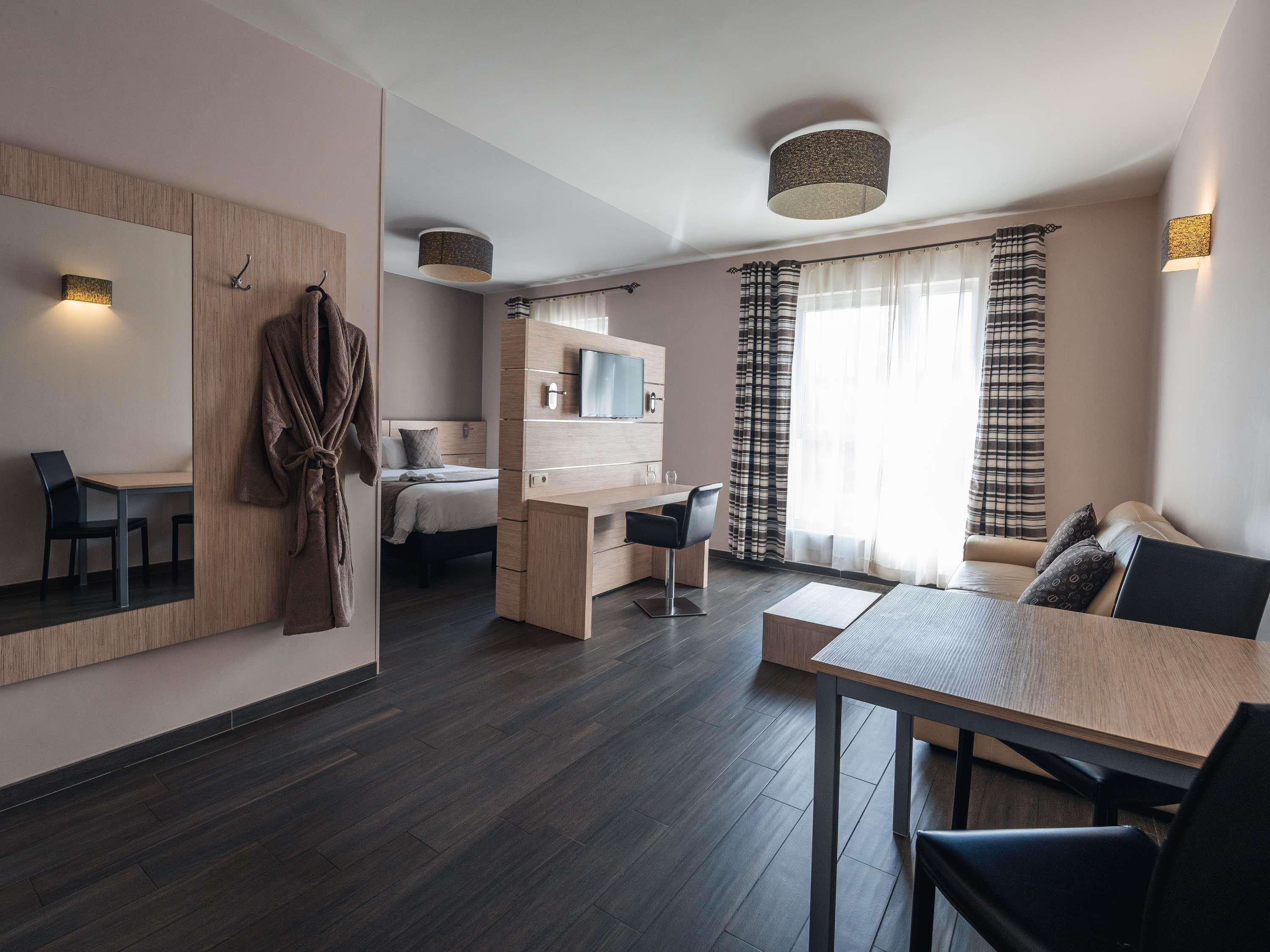 Double Superior King Bed