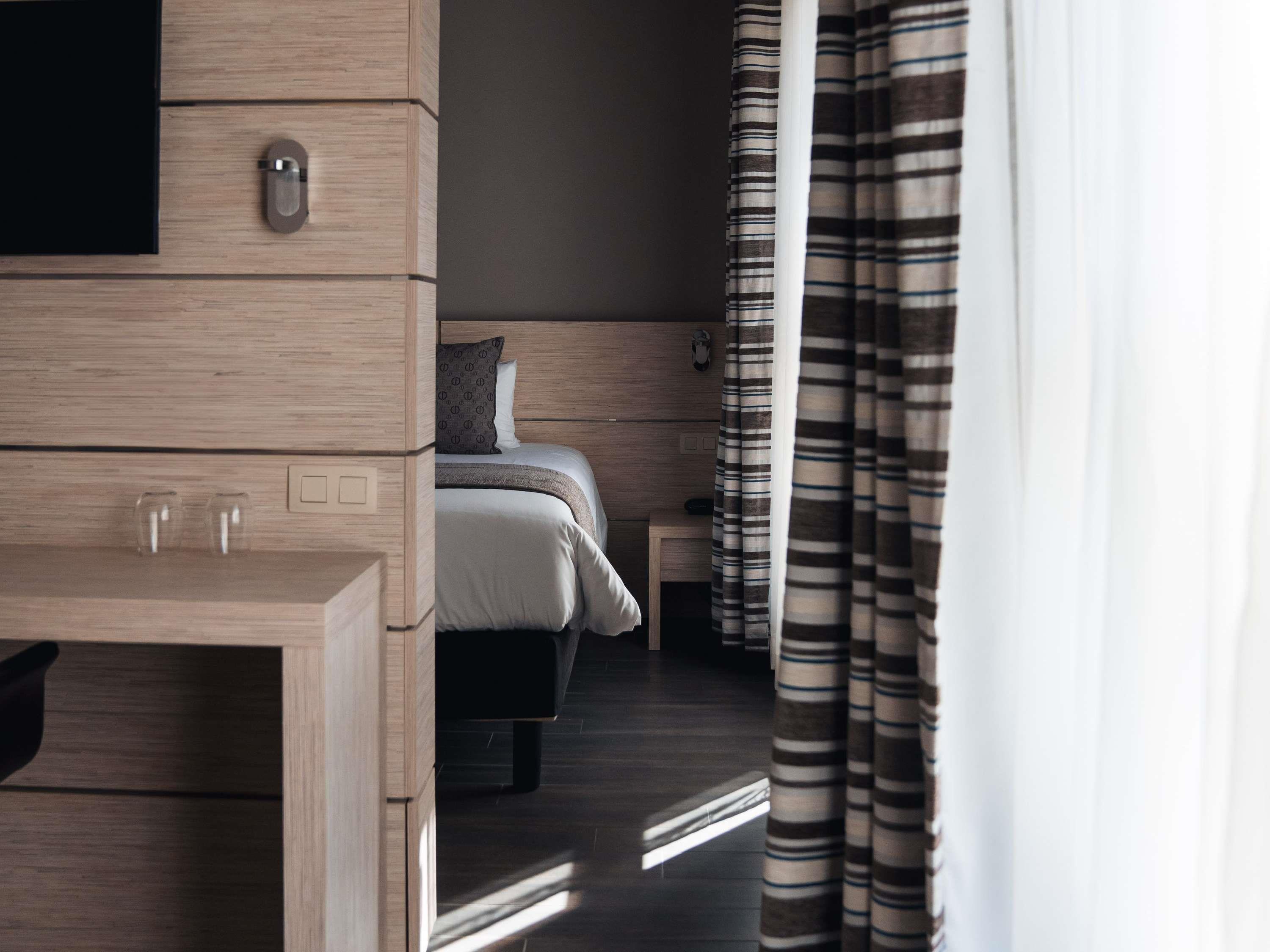 Double Superior King Bed