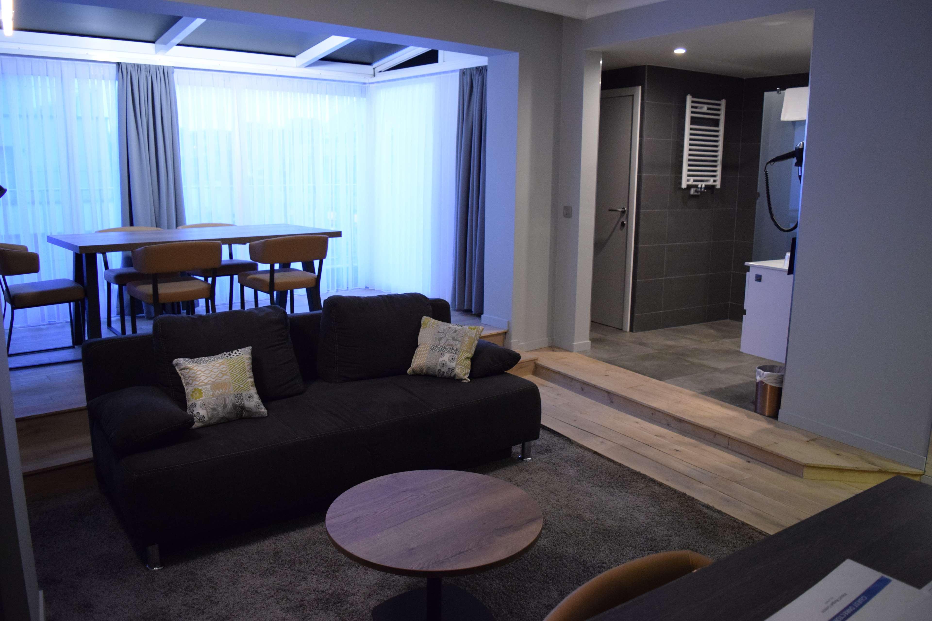 Double Queen Bed Non Smoking