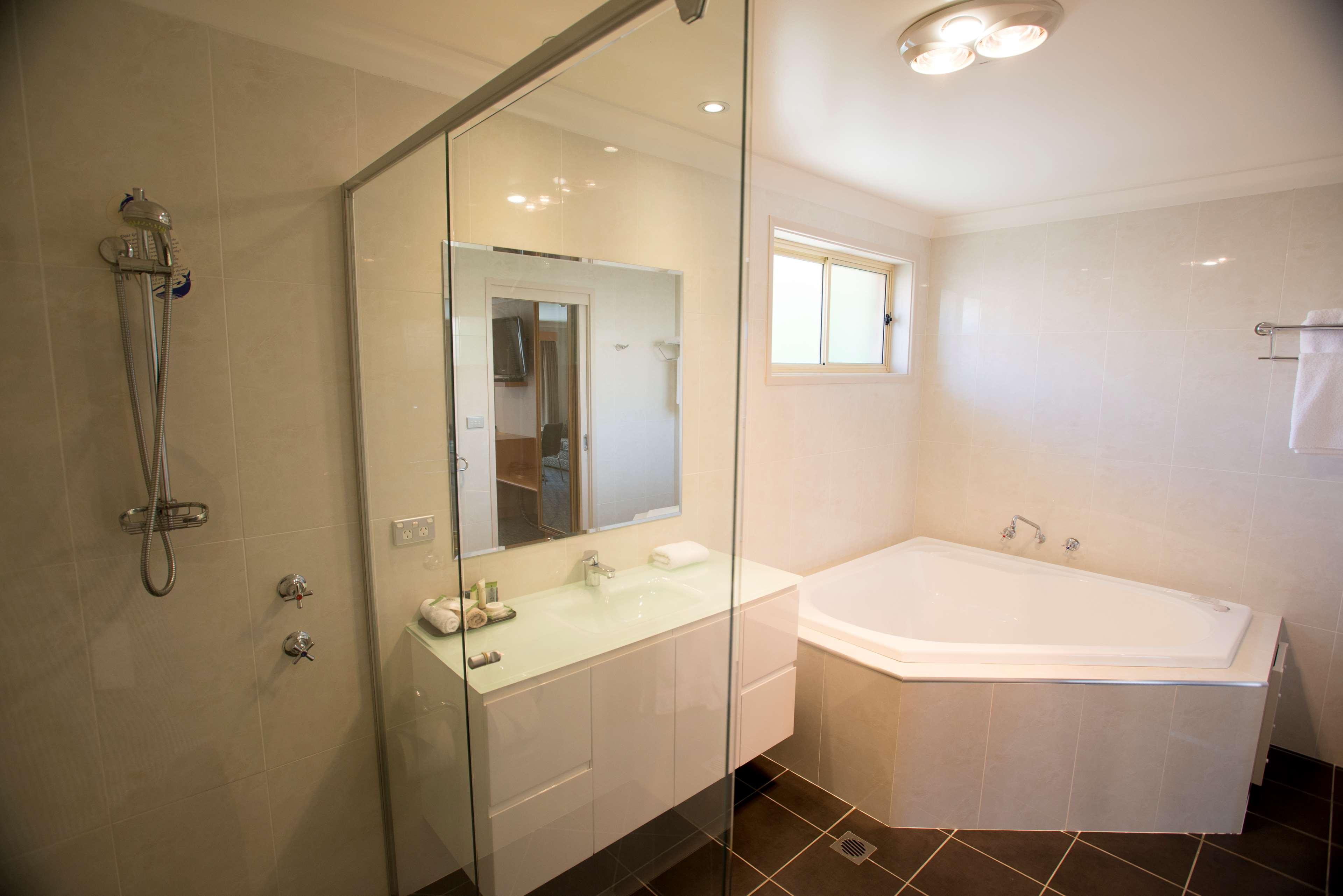 Room King Bed Non Smoking