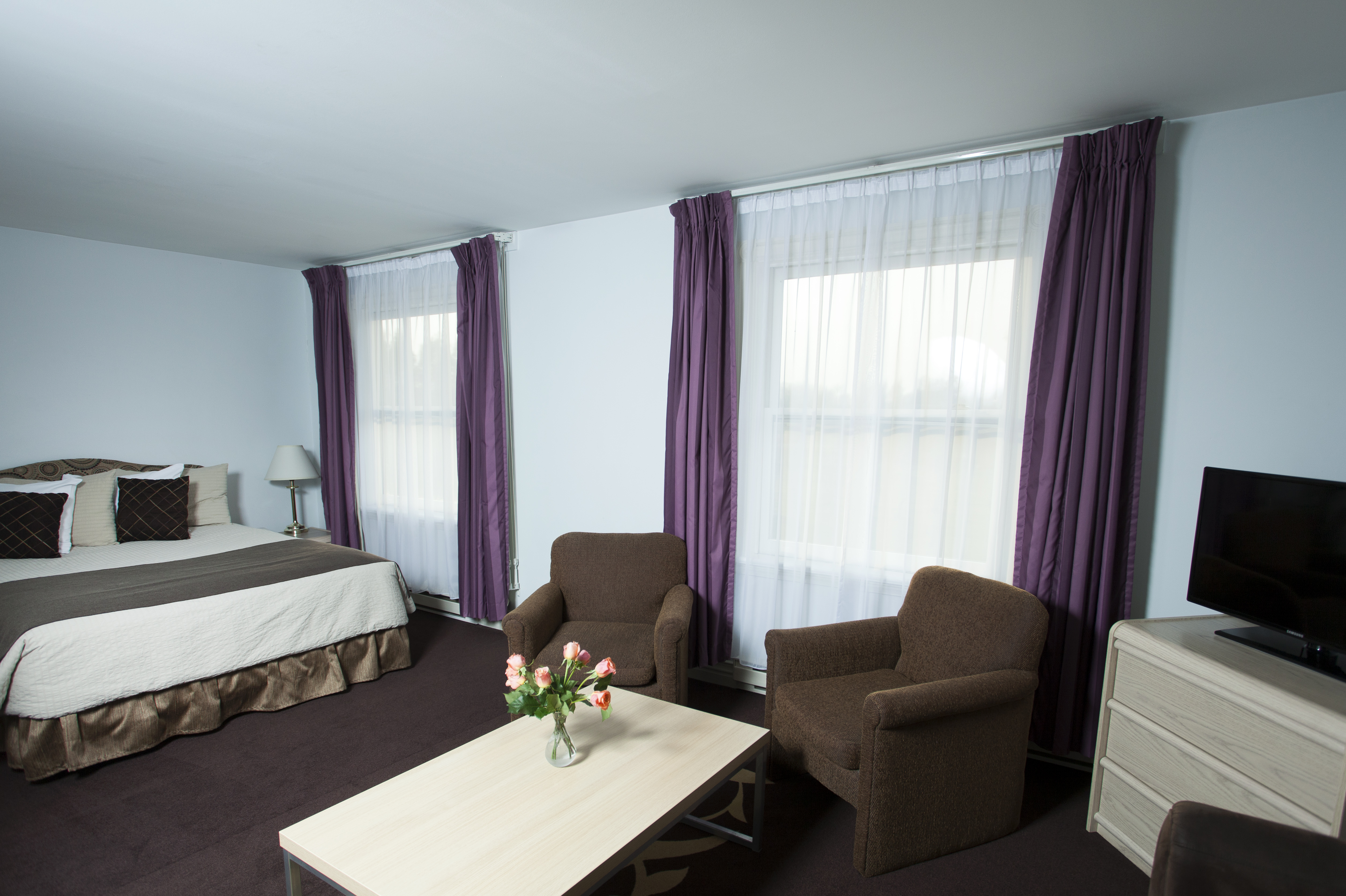 Family Room Capacity 1