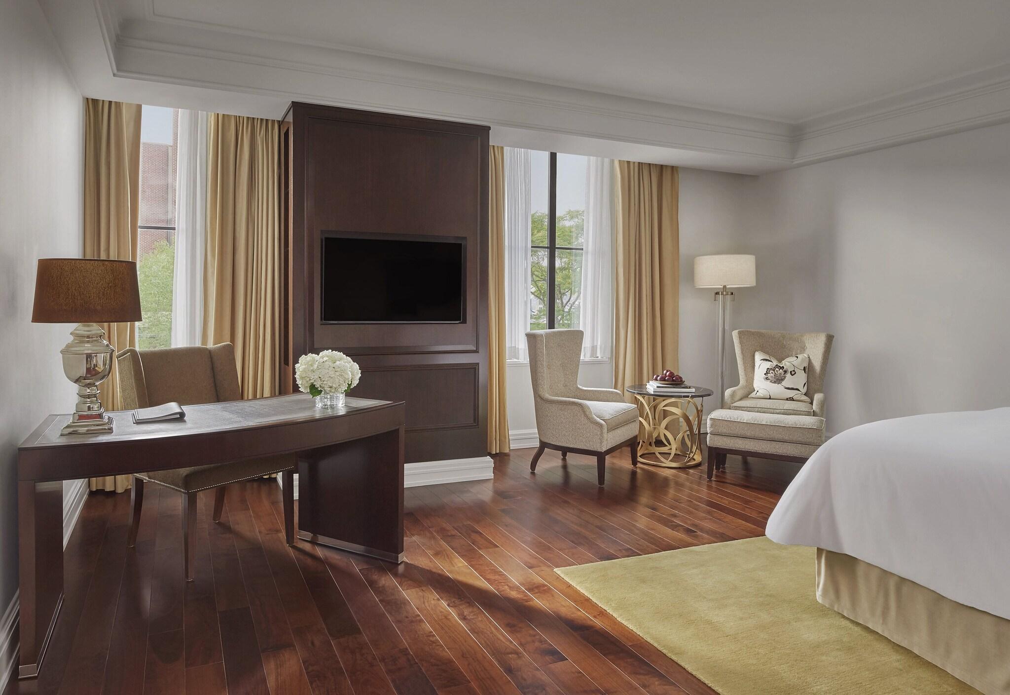 Double Deluxe King Bed