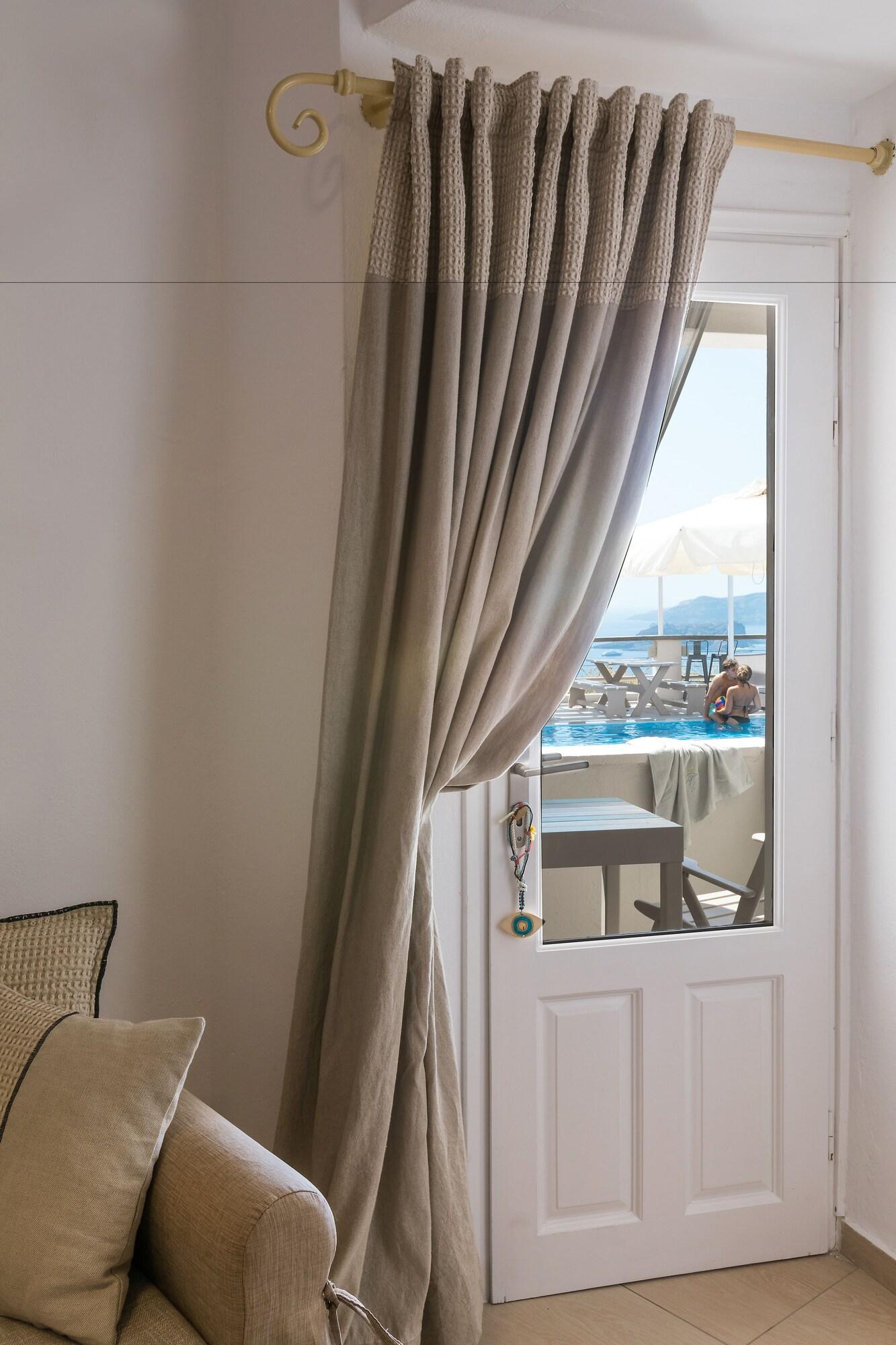 Family Room Three Beds