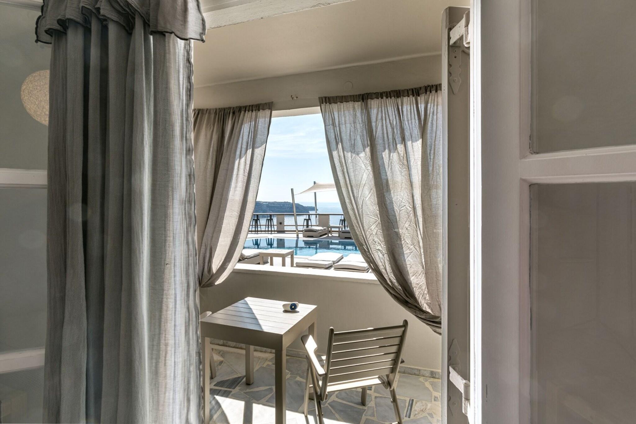 Family Room Three Beds