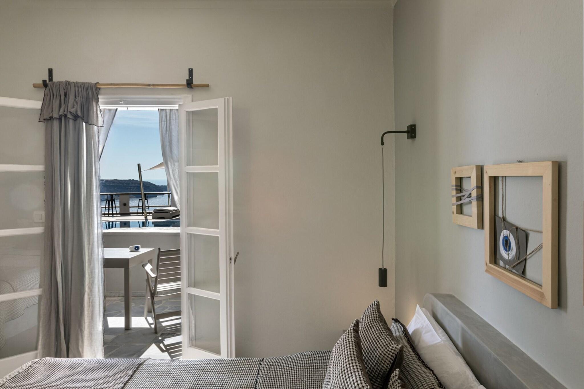 Family Room Three Beds