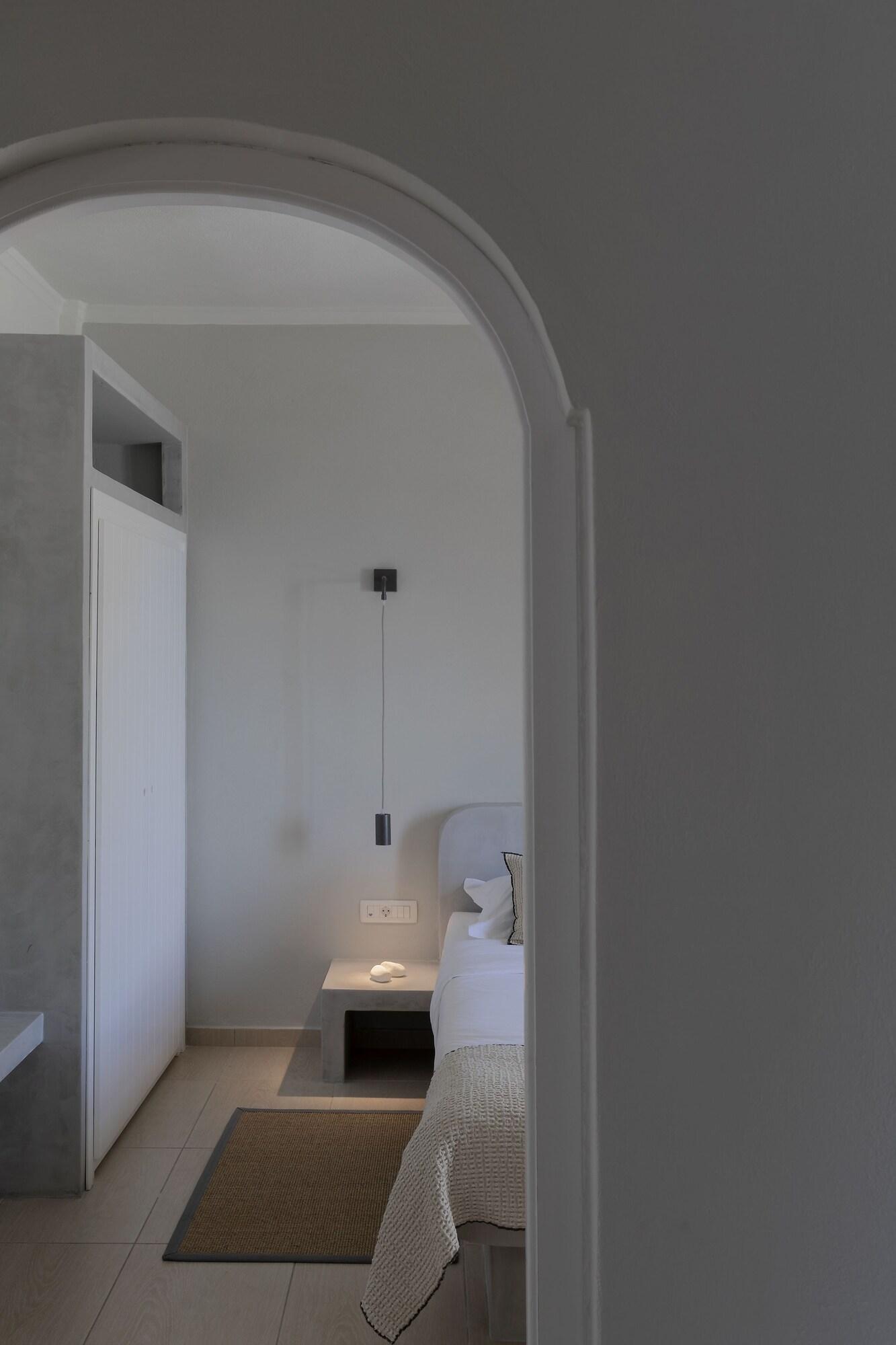 Family Room Three Beds