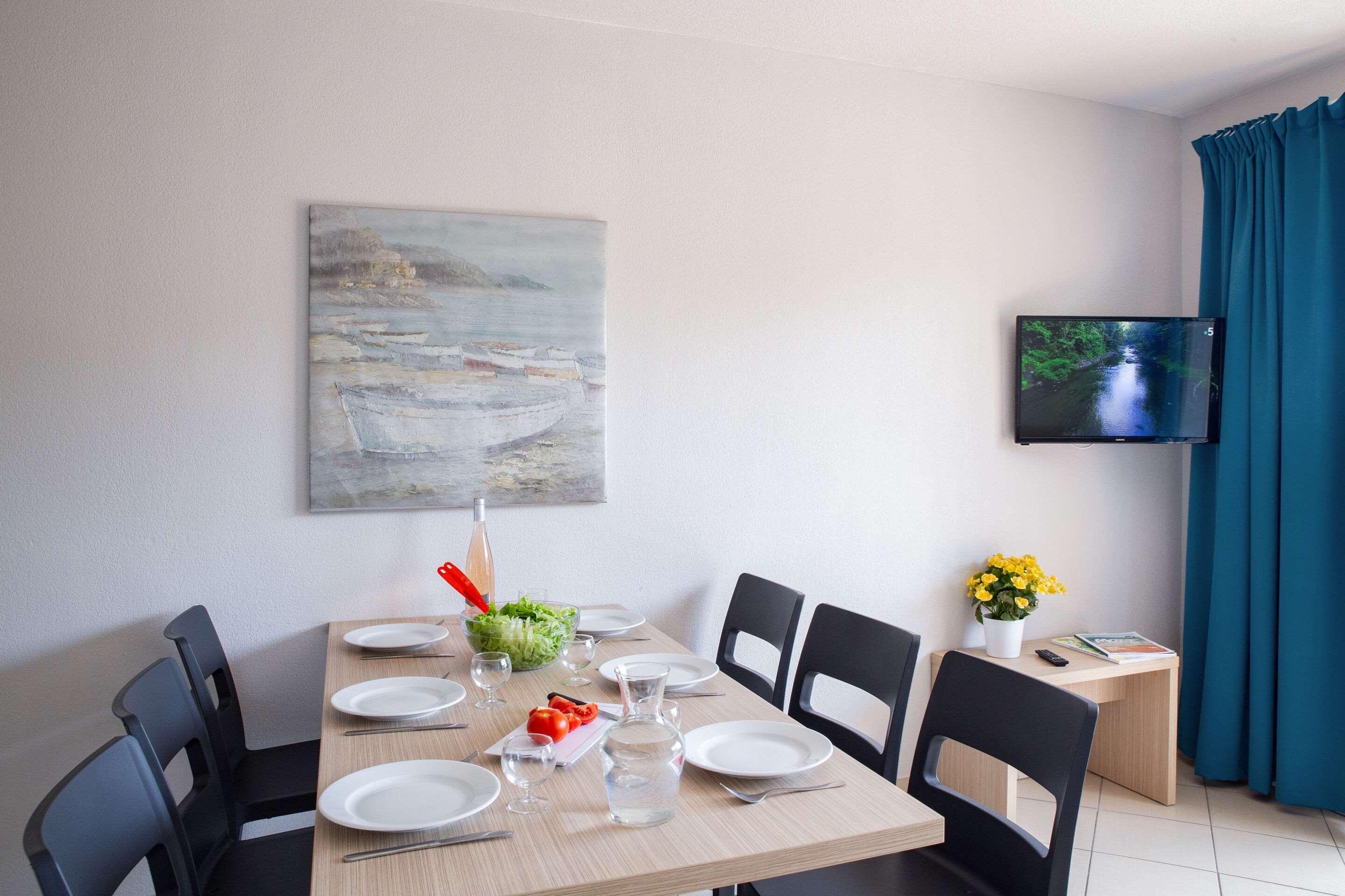 Apartment Capacity 6