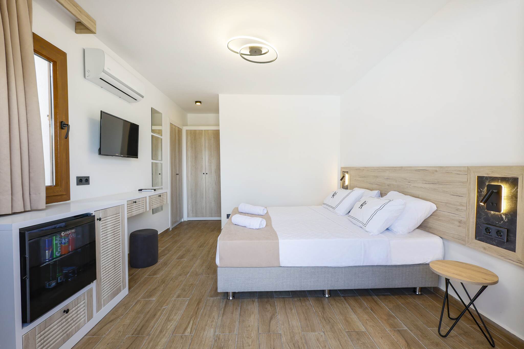 Double or Twin Deluxe with Terrace