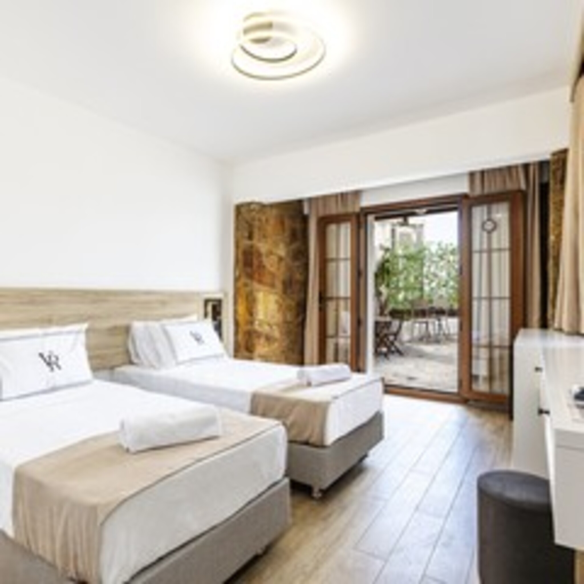 Double or Twin Deluxe