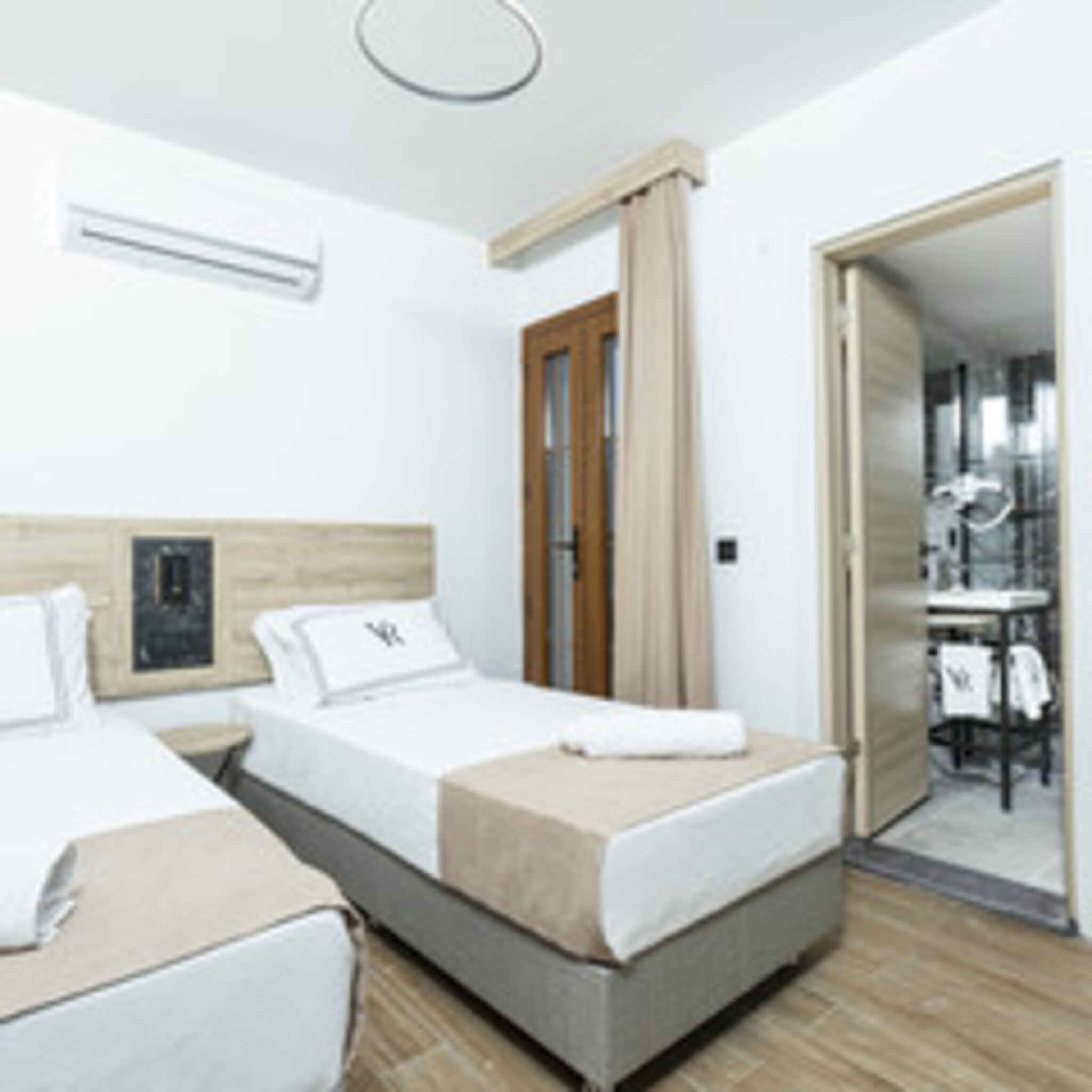 Double or Twin Superior