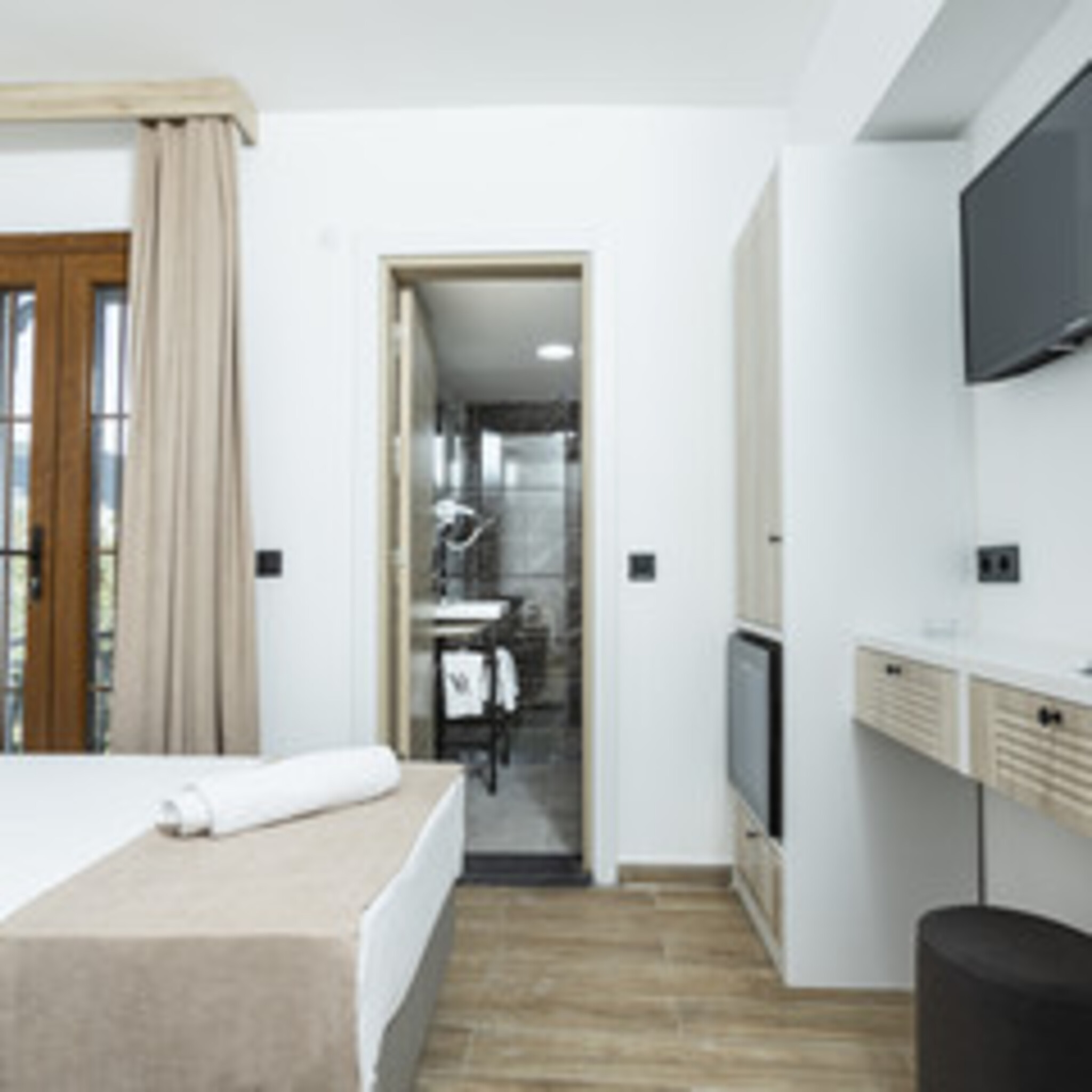 Double or Twin Superior