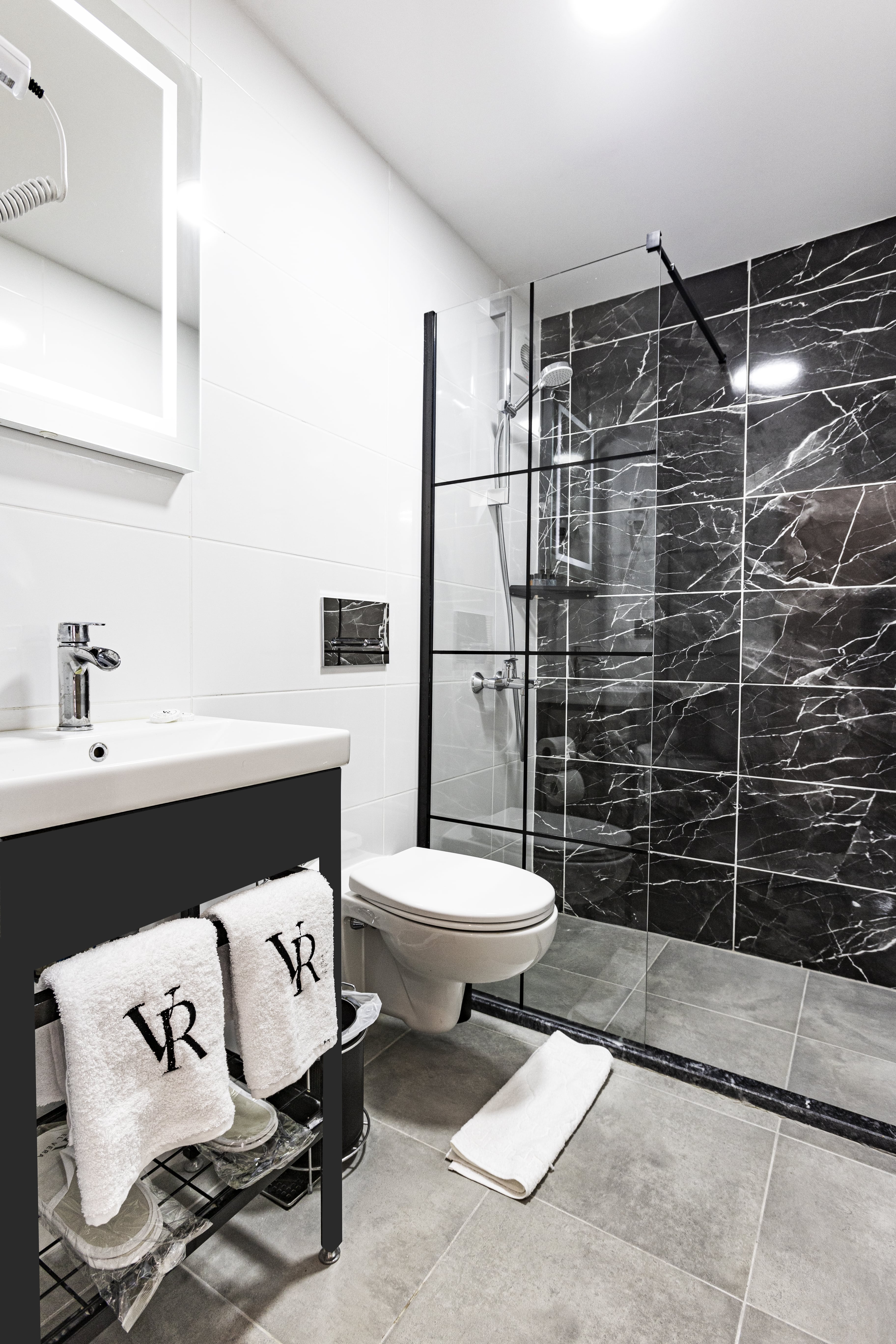 Double or Twin Private External Bathroom