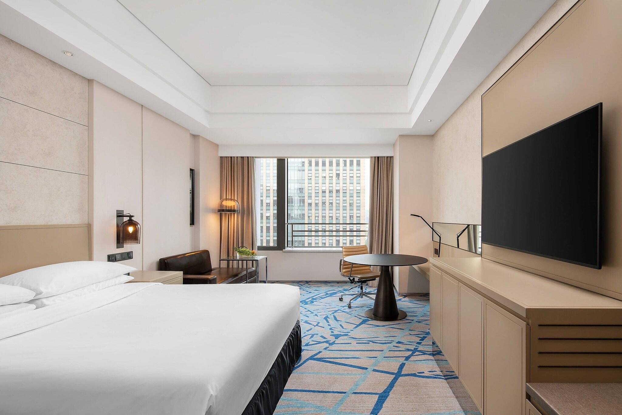 Double Club King Bed