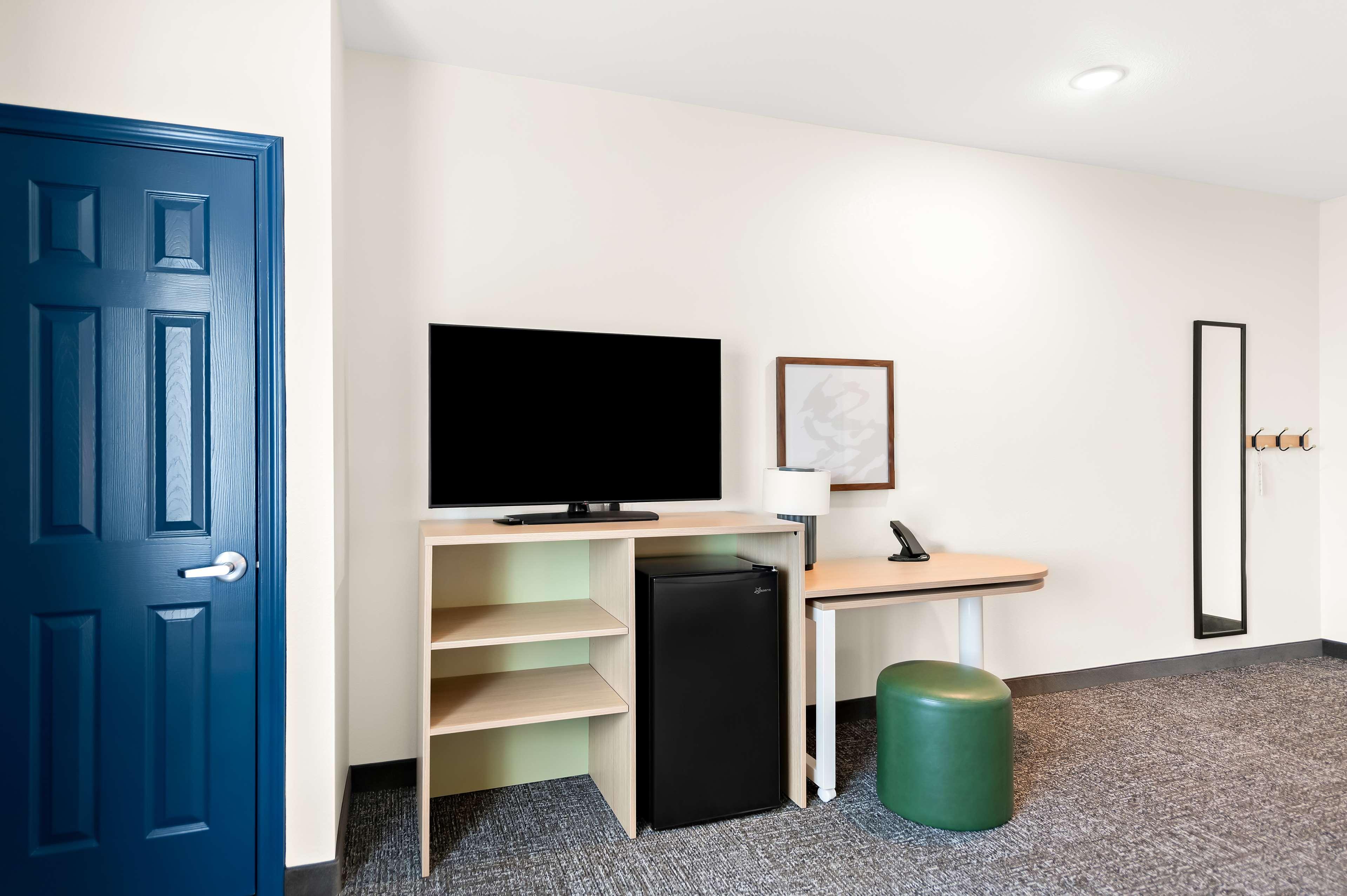 Double Accessible King Size Bed