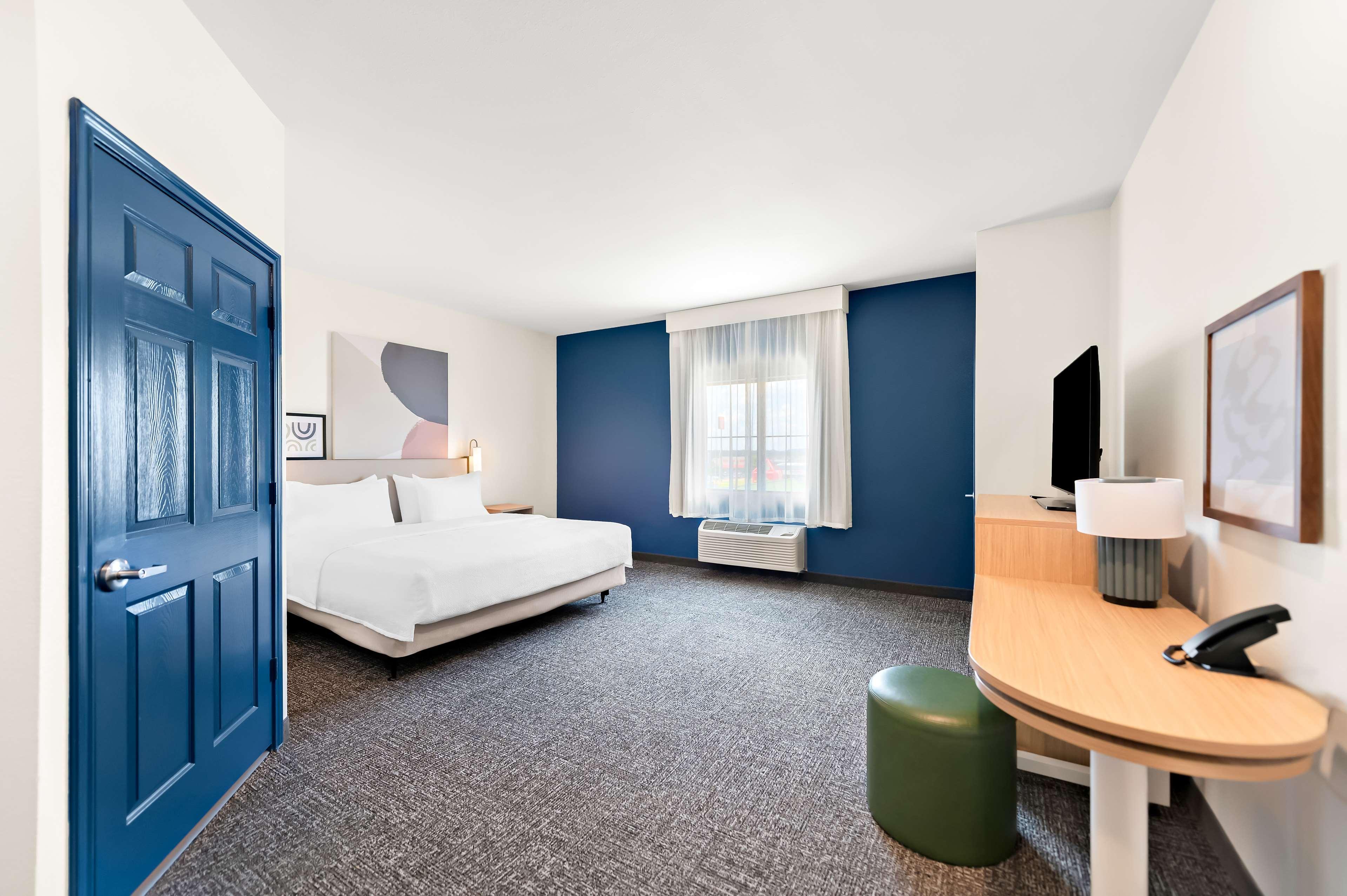 Double Accessible King Size Bed