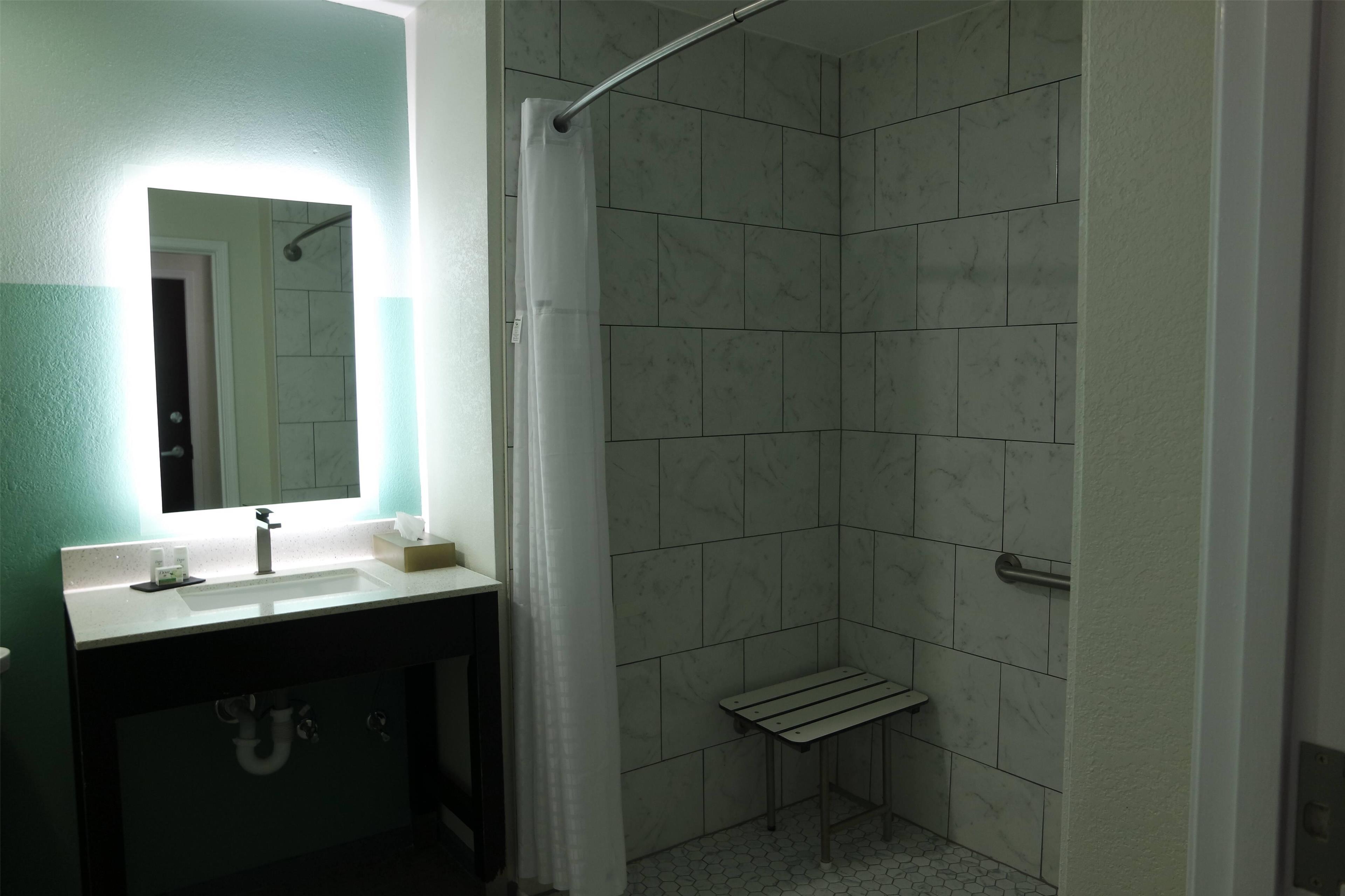 Room Accessible King Size Bed