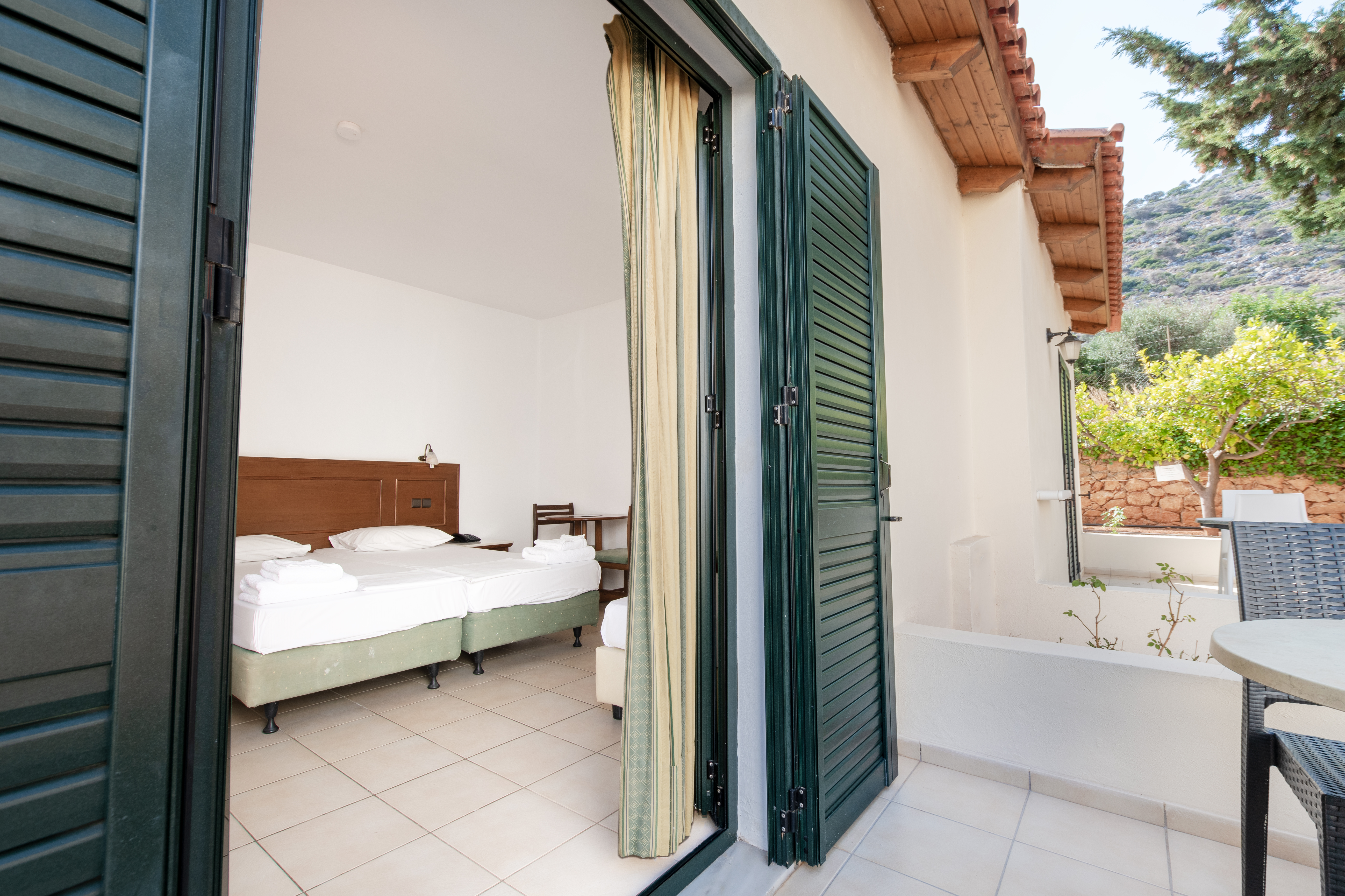 Double or Twin Standard