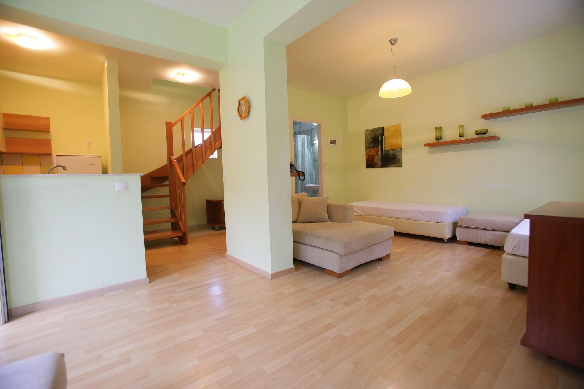 Family Room Three Beds