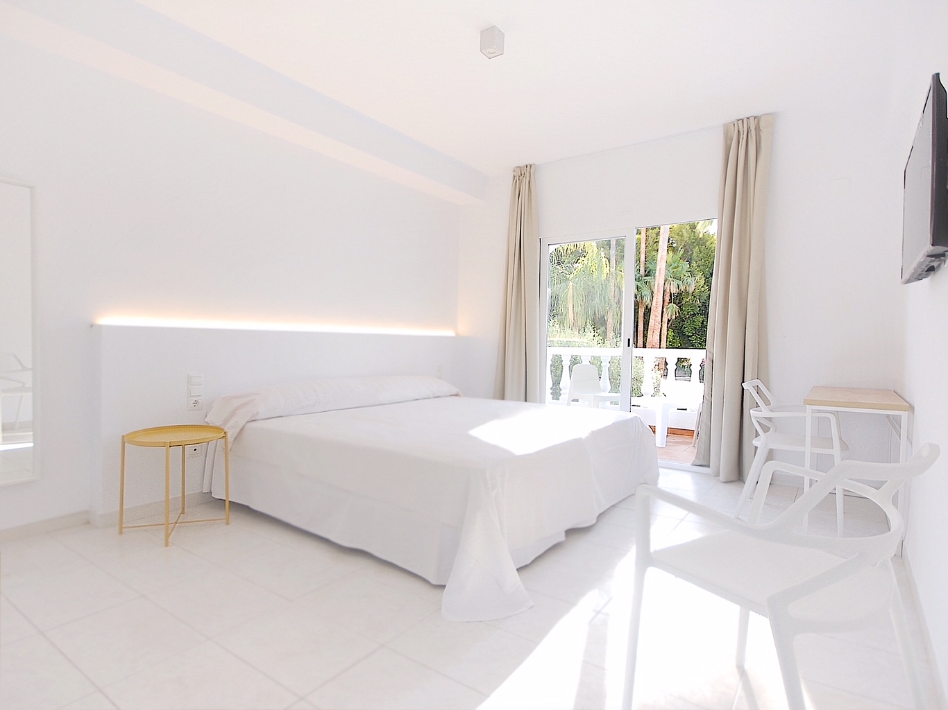 Double or Twin Standard