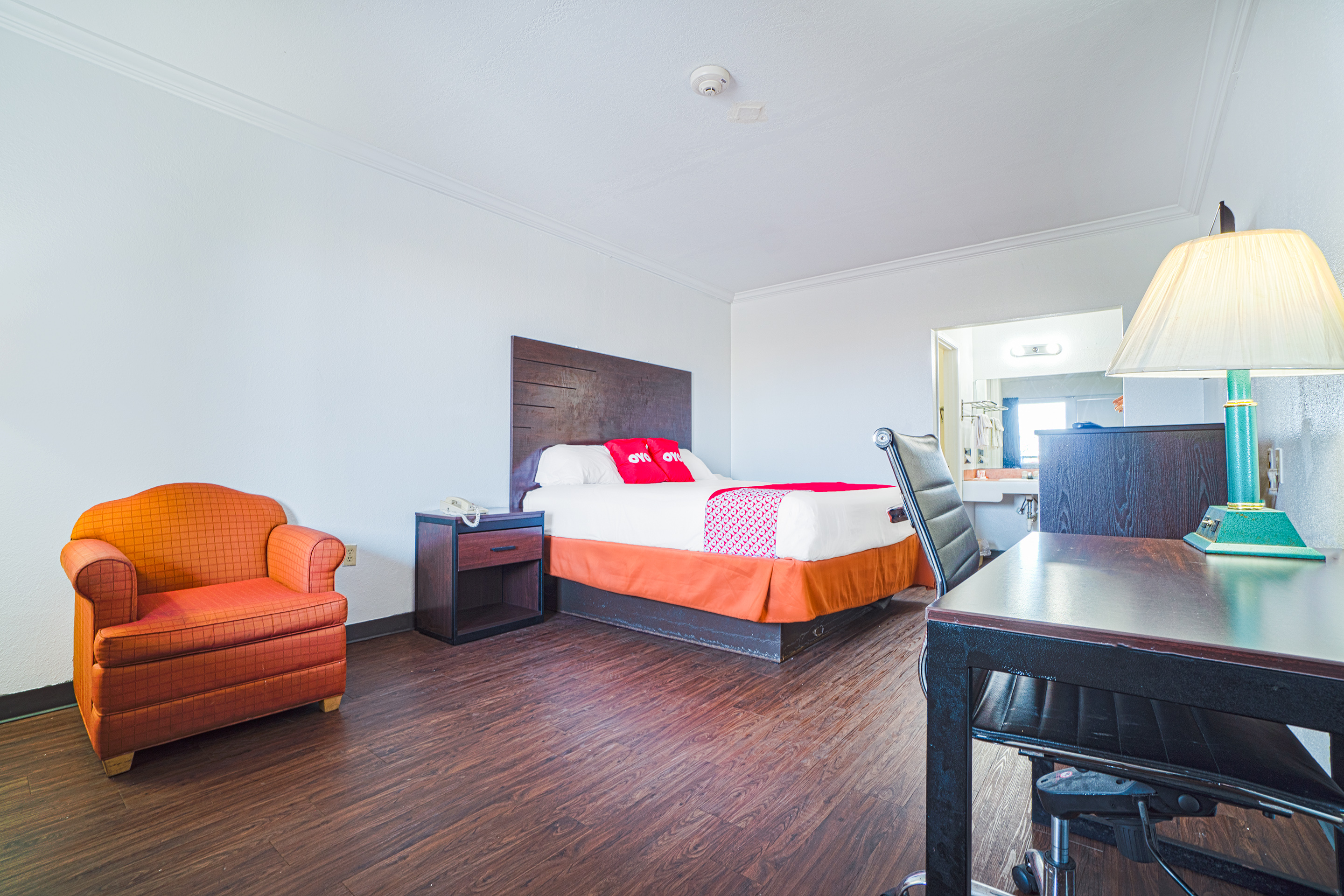 Double King Bed Non Smoking