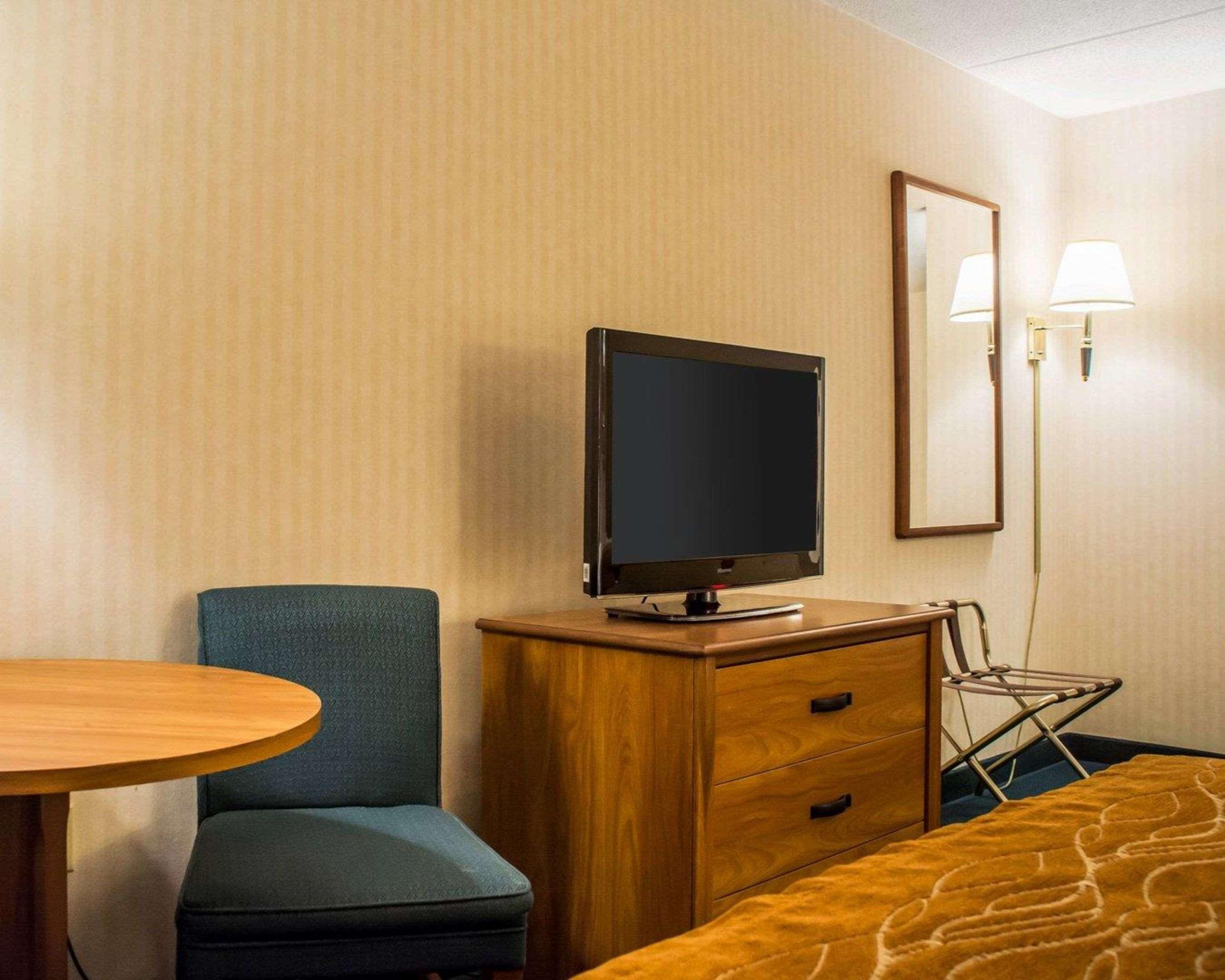 Quadruple Two Double Beds Non Smoking