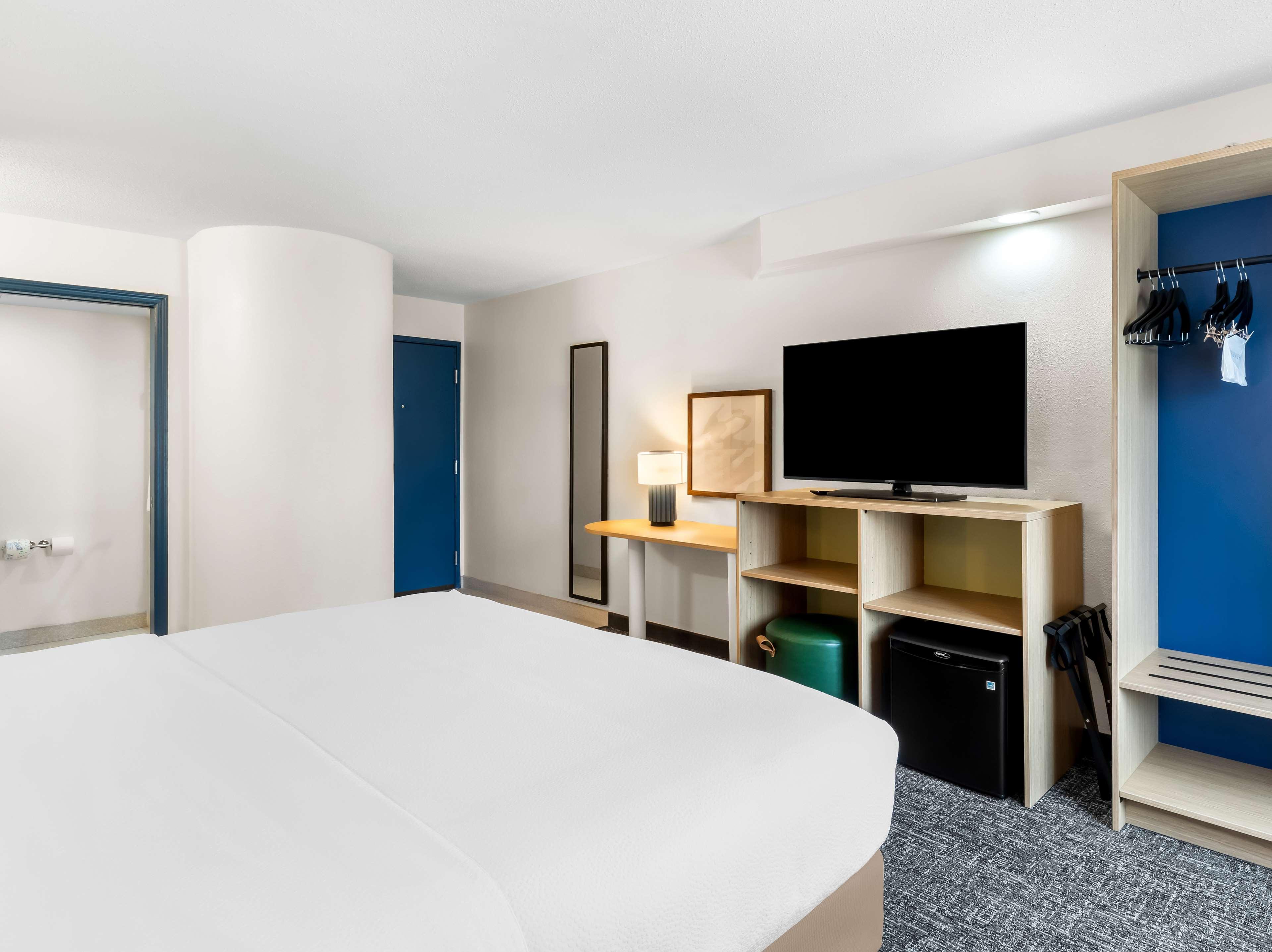 Double King Size Bed