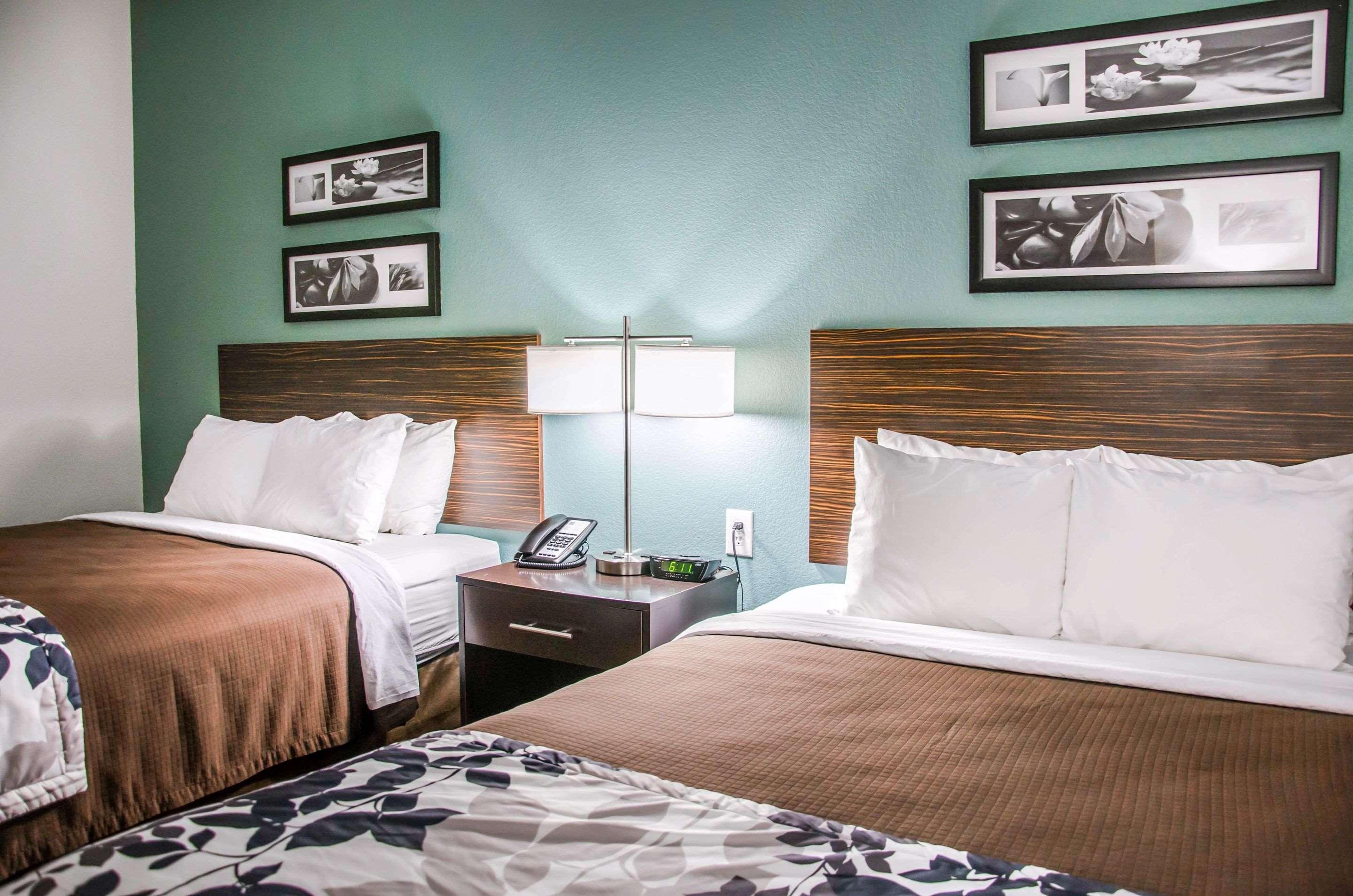 Double Two Queen Beds Non Smoking