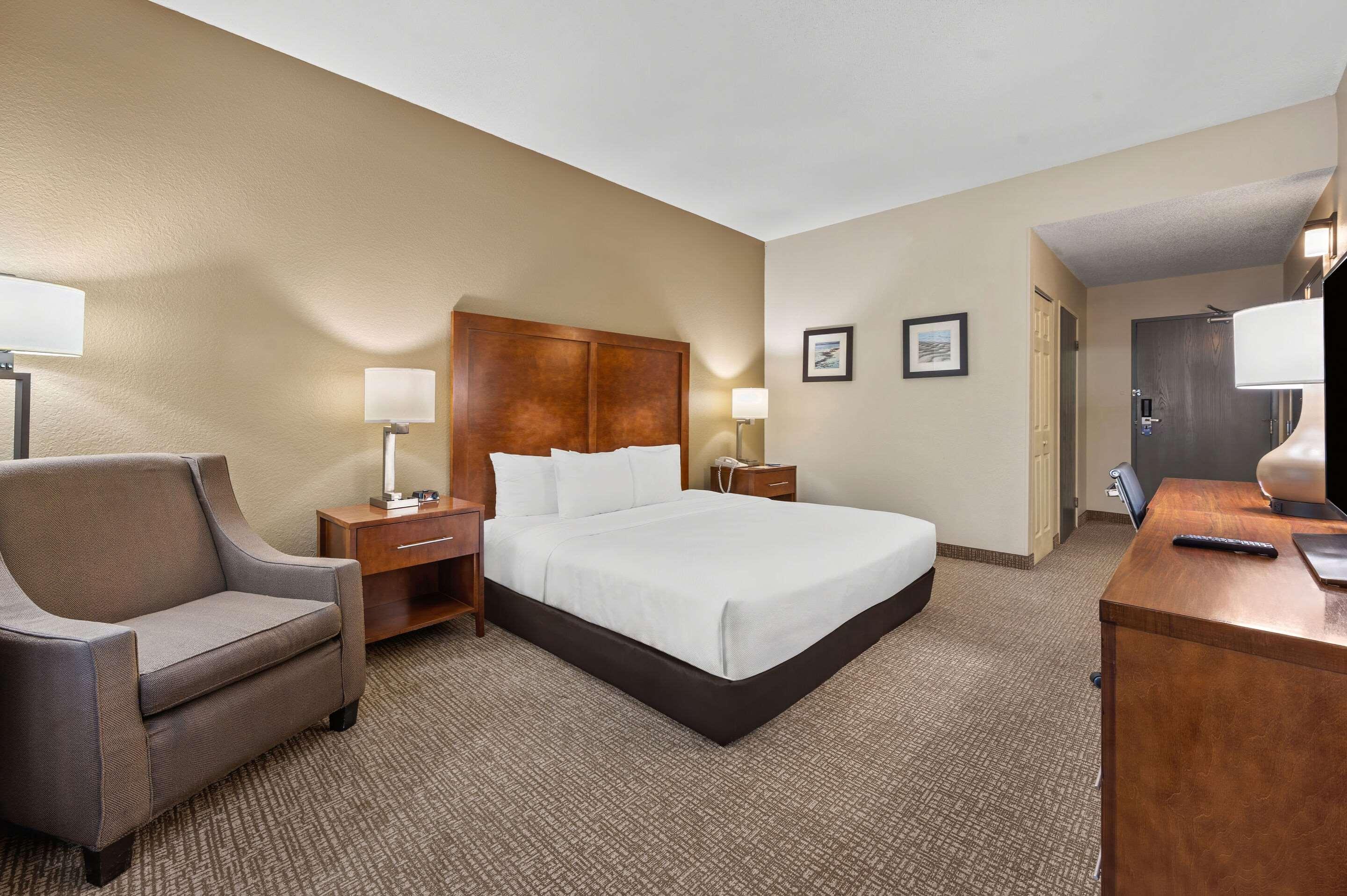 Double King Bed Non Smoking