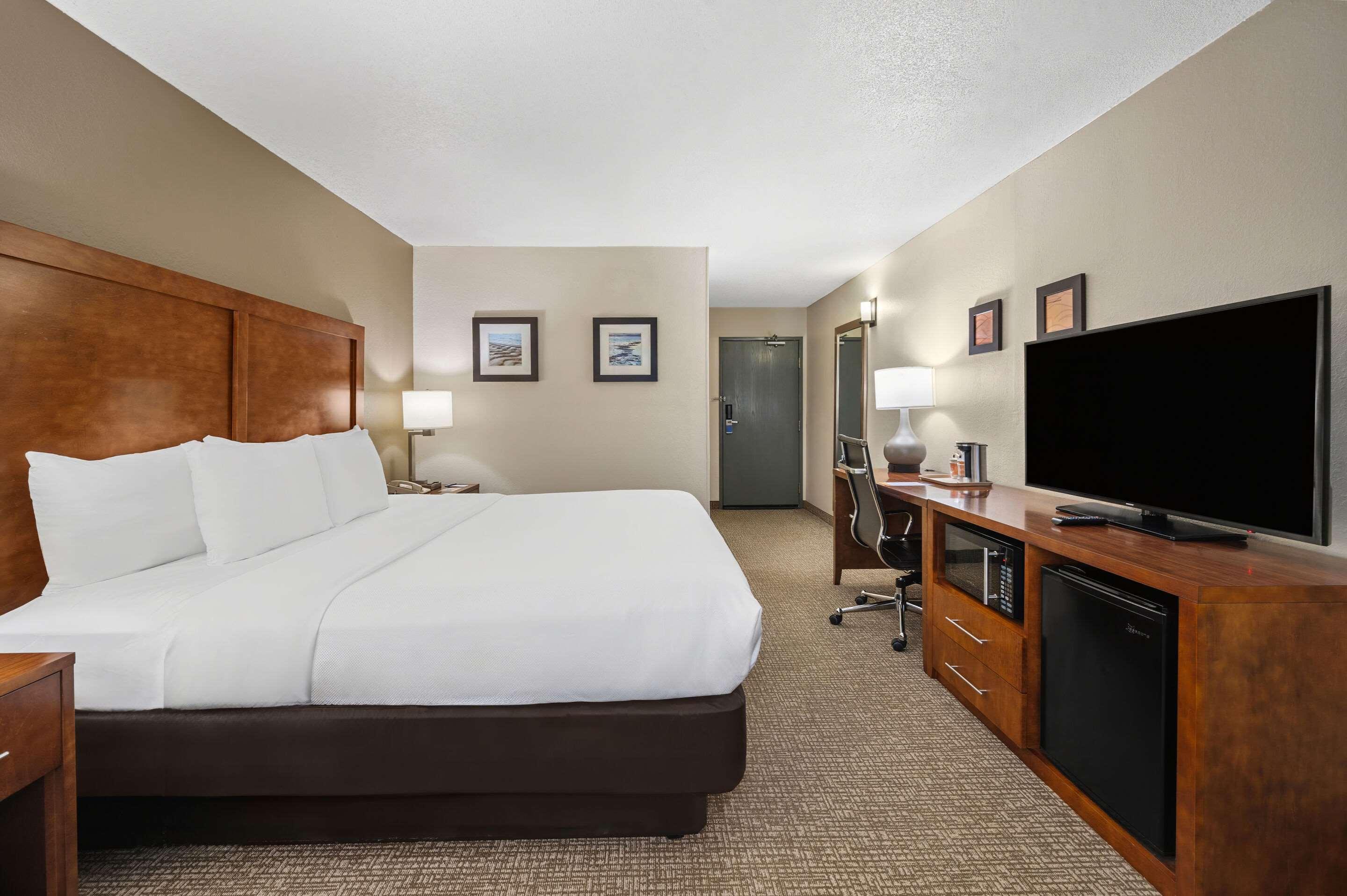 Double King Bed Non Smoking