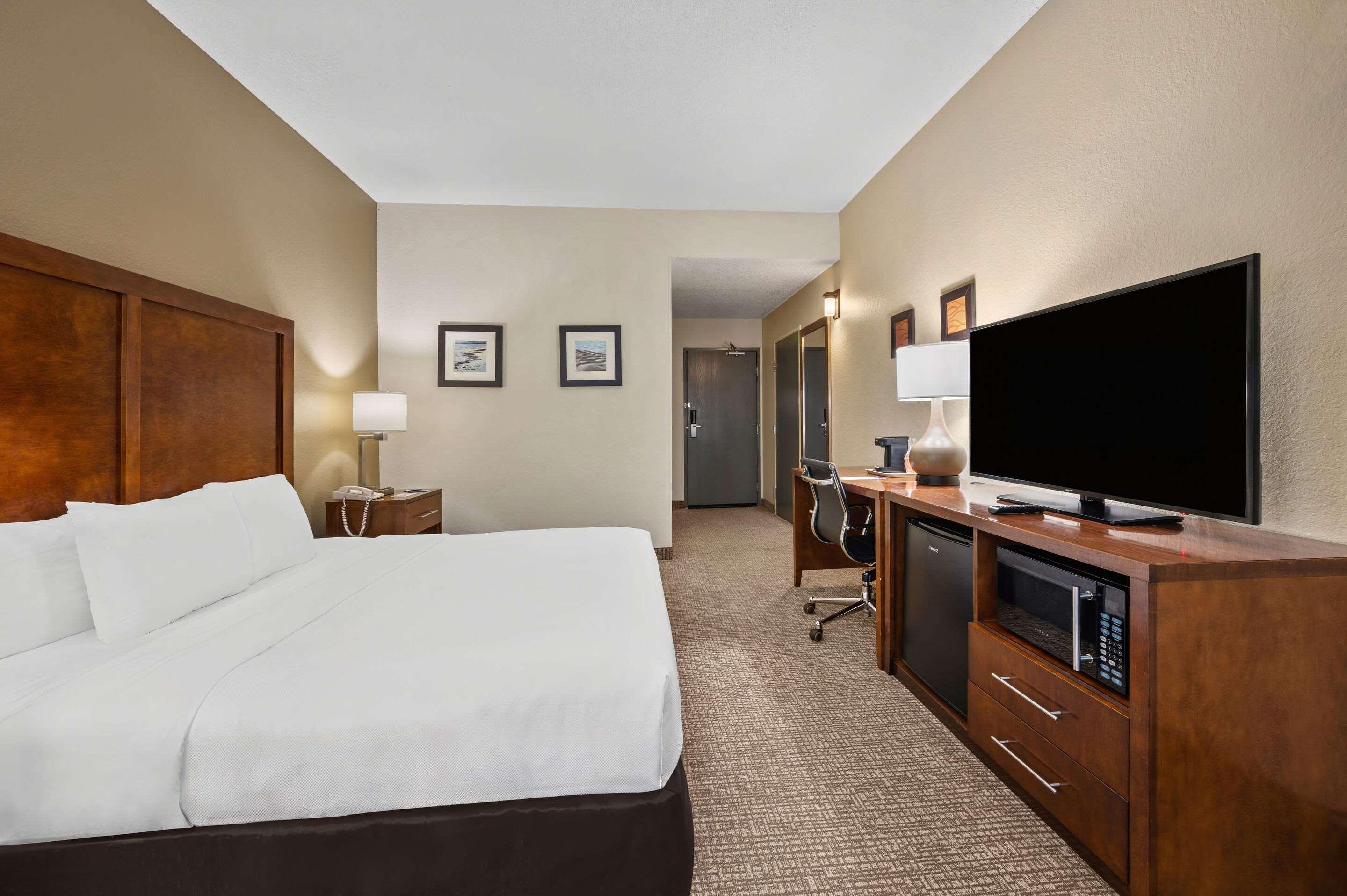 Double King Bed Non Smoking