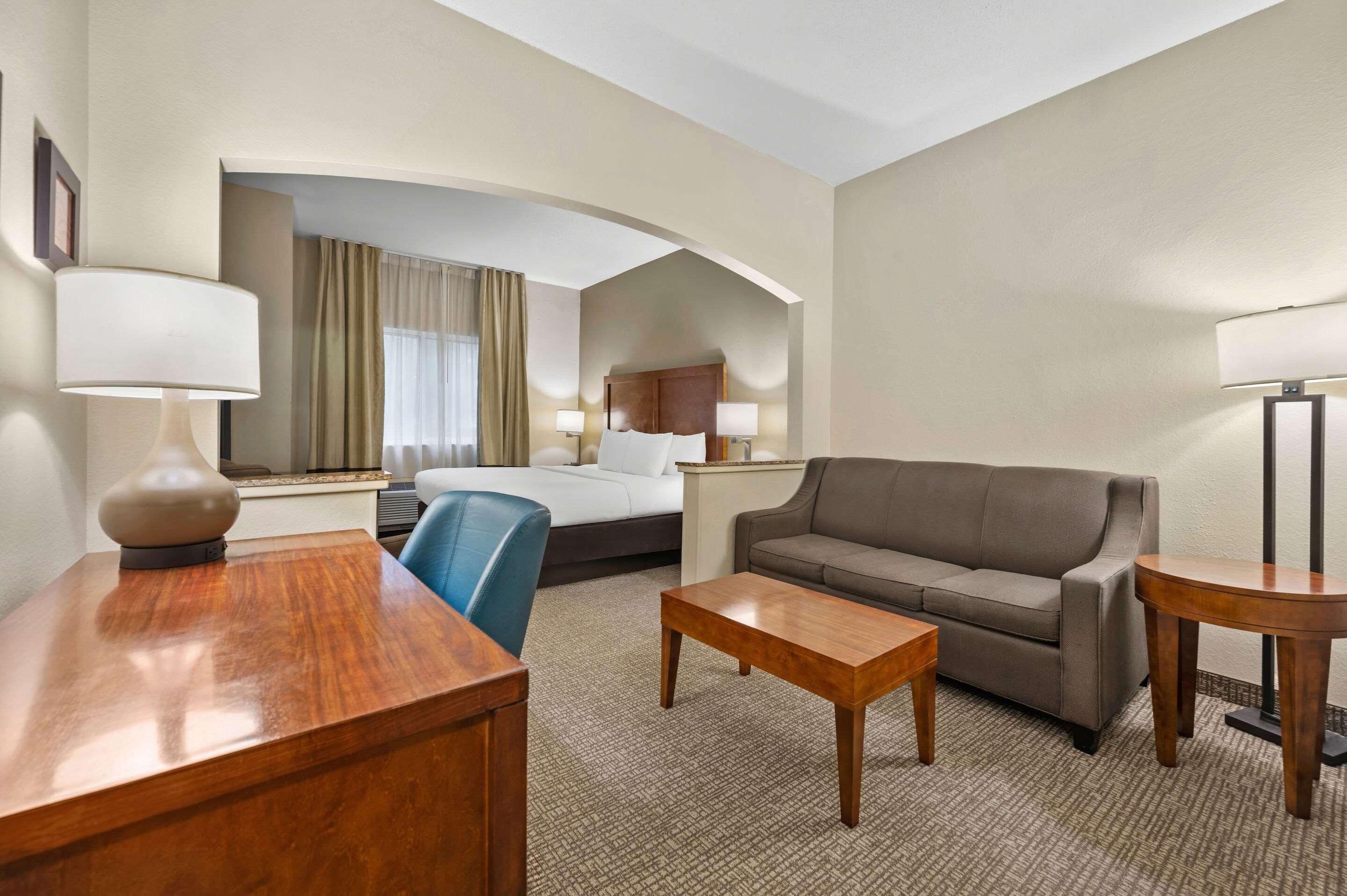 Suite King Bed Non Smoking