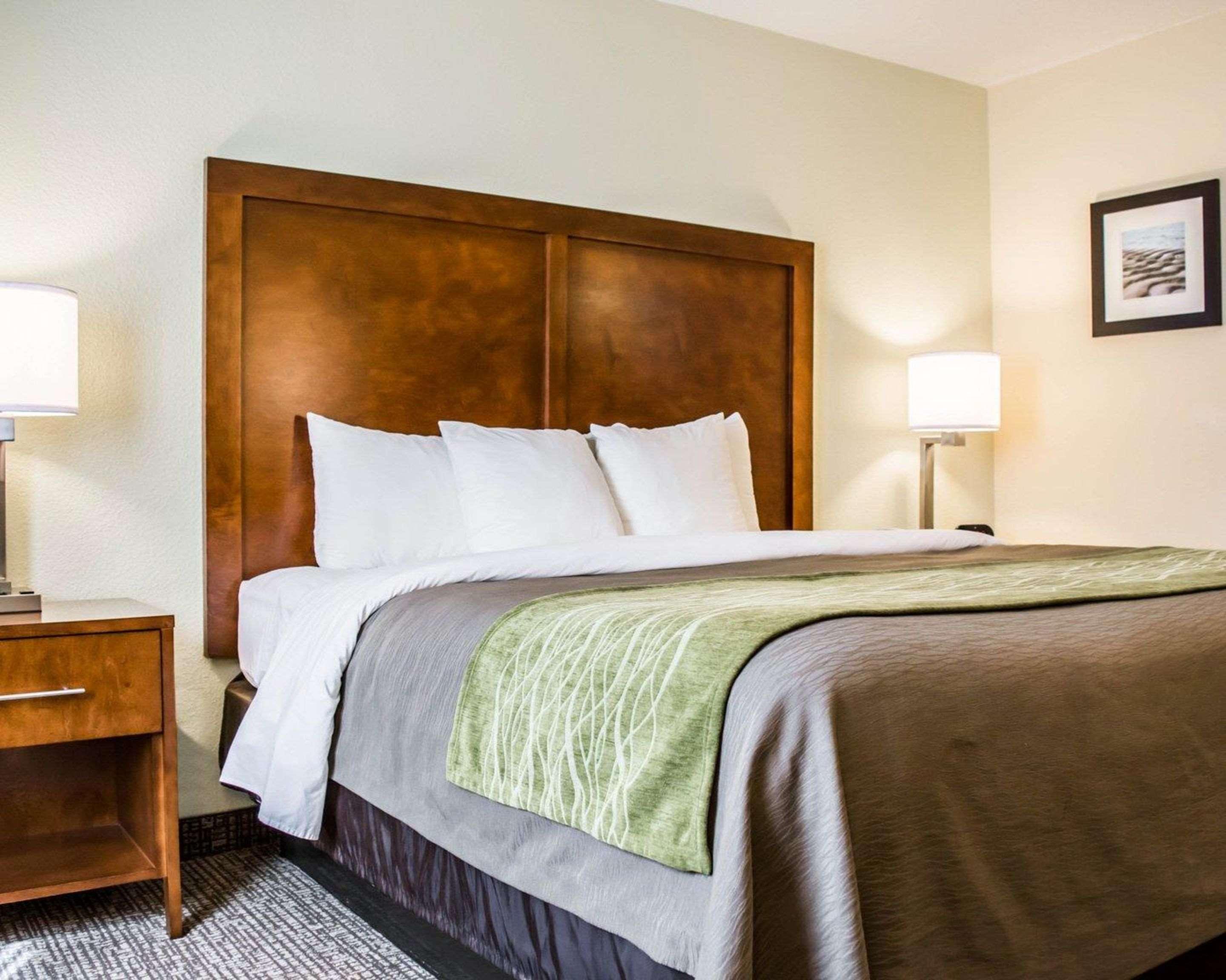 Double King Bed Non Smoking