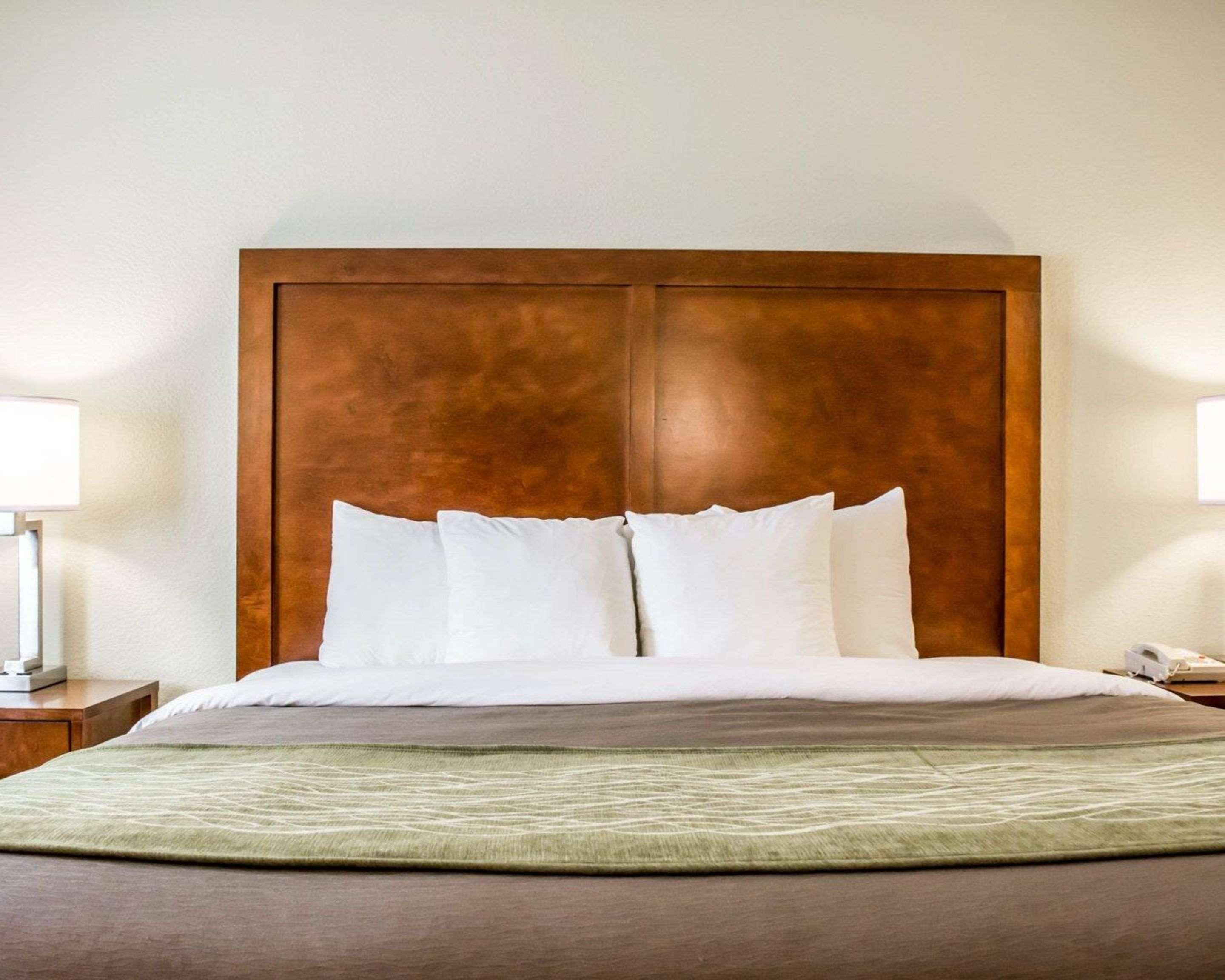 Double King Bed Non Smoking