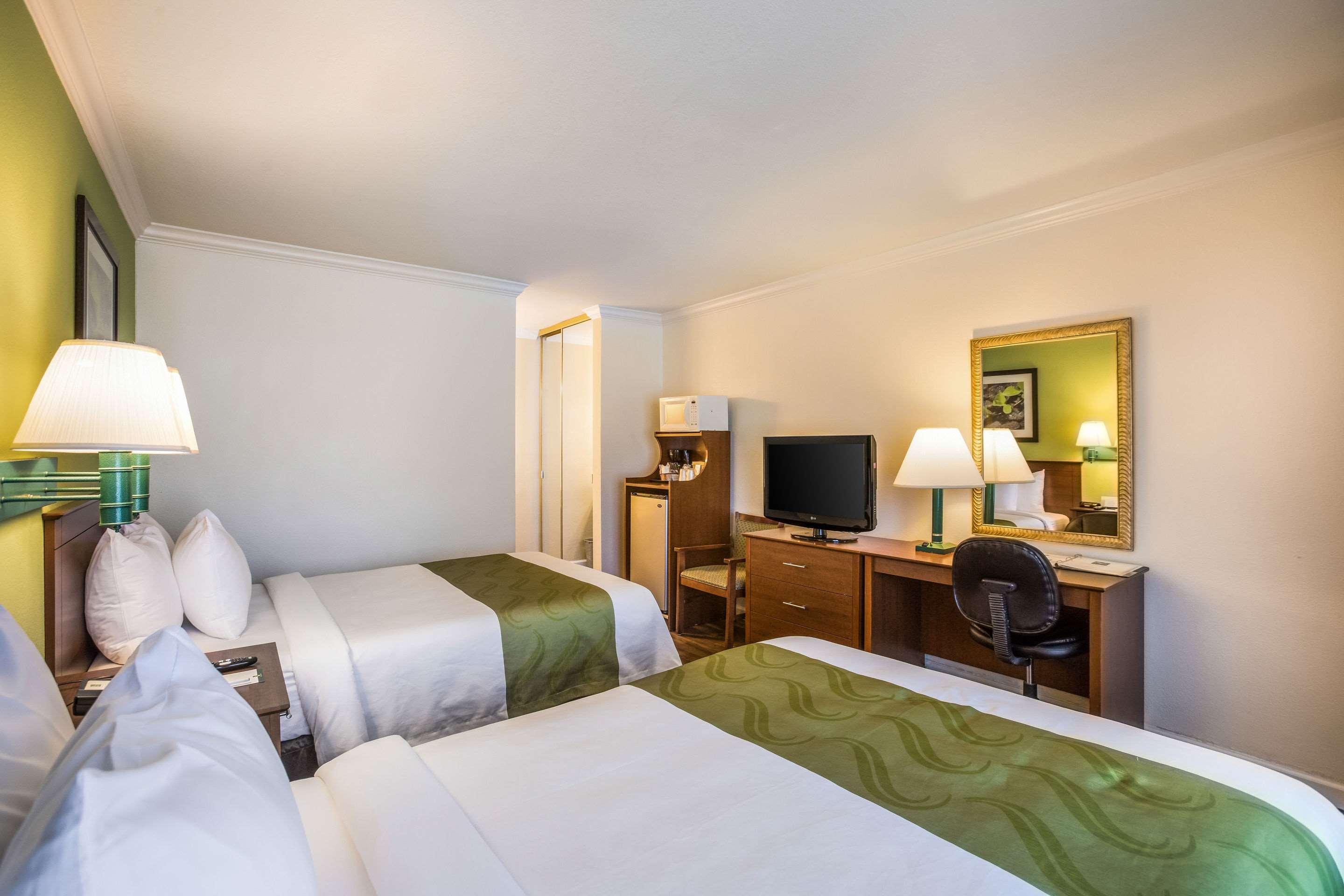 Double Two Double Beds Non Smoking