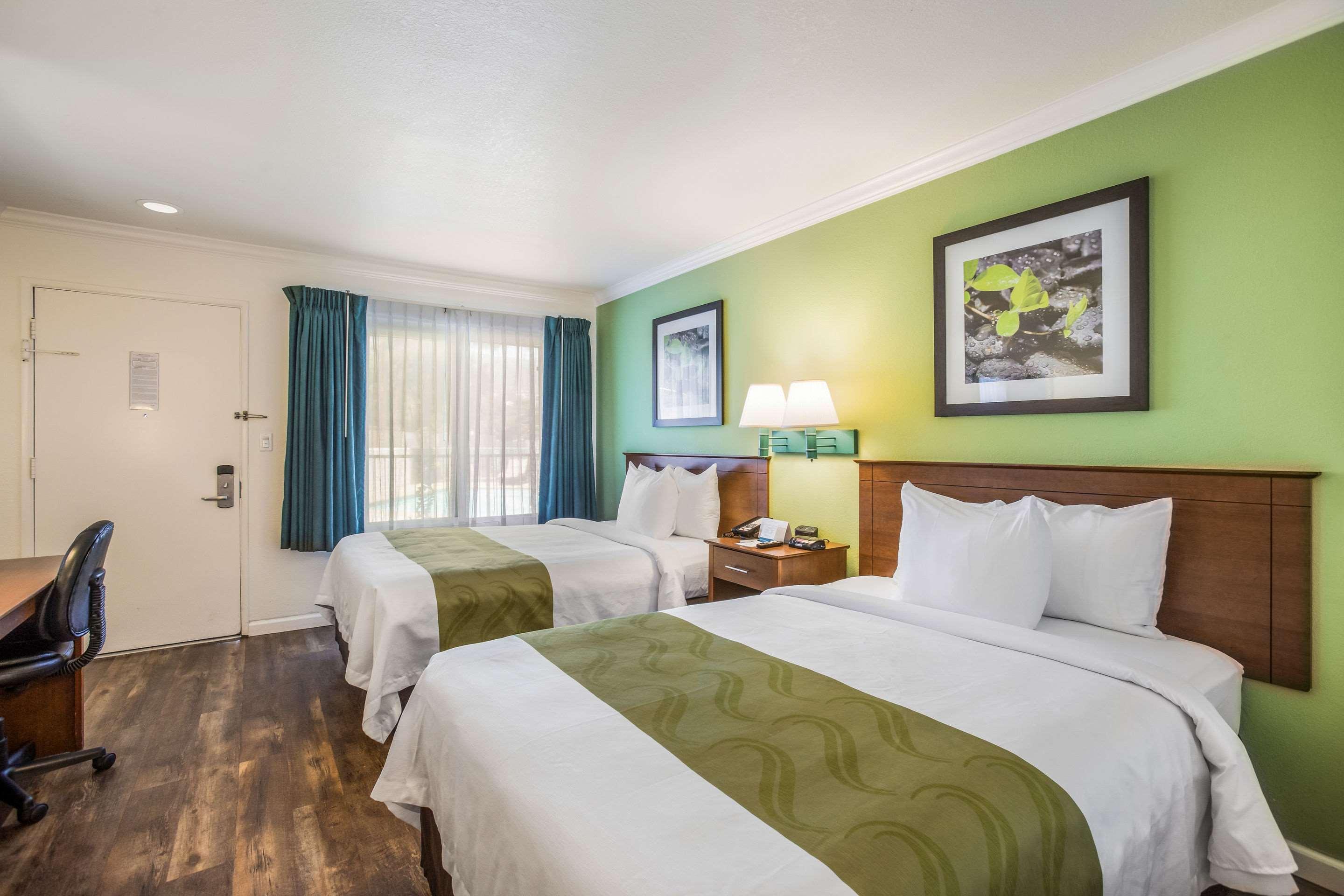 Double Two Double Beds Non Smoking