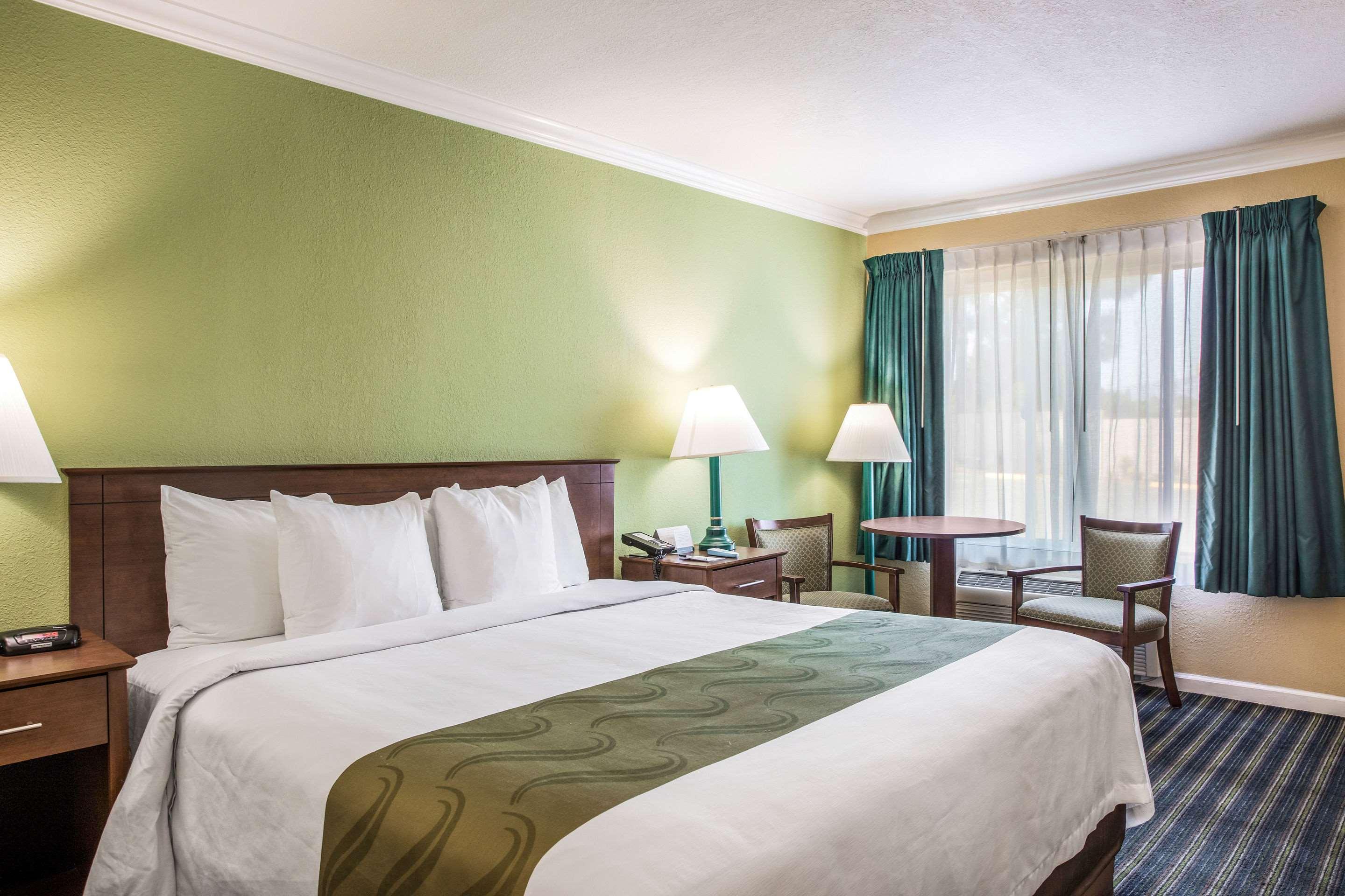 Double King Bed Non Smoking