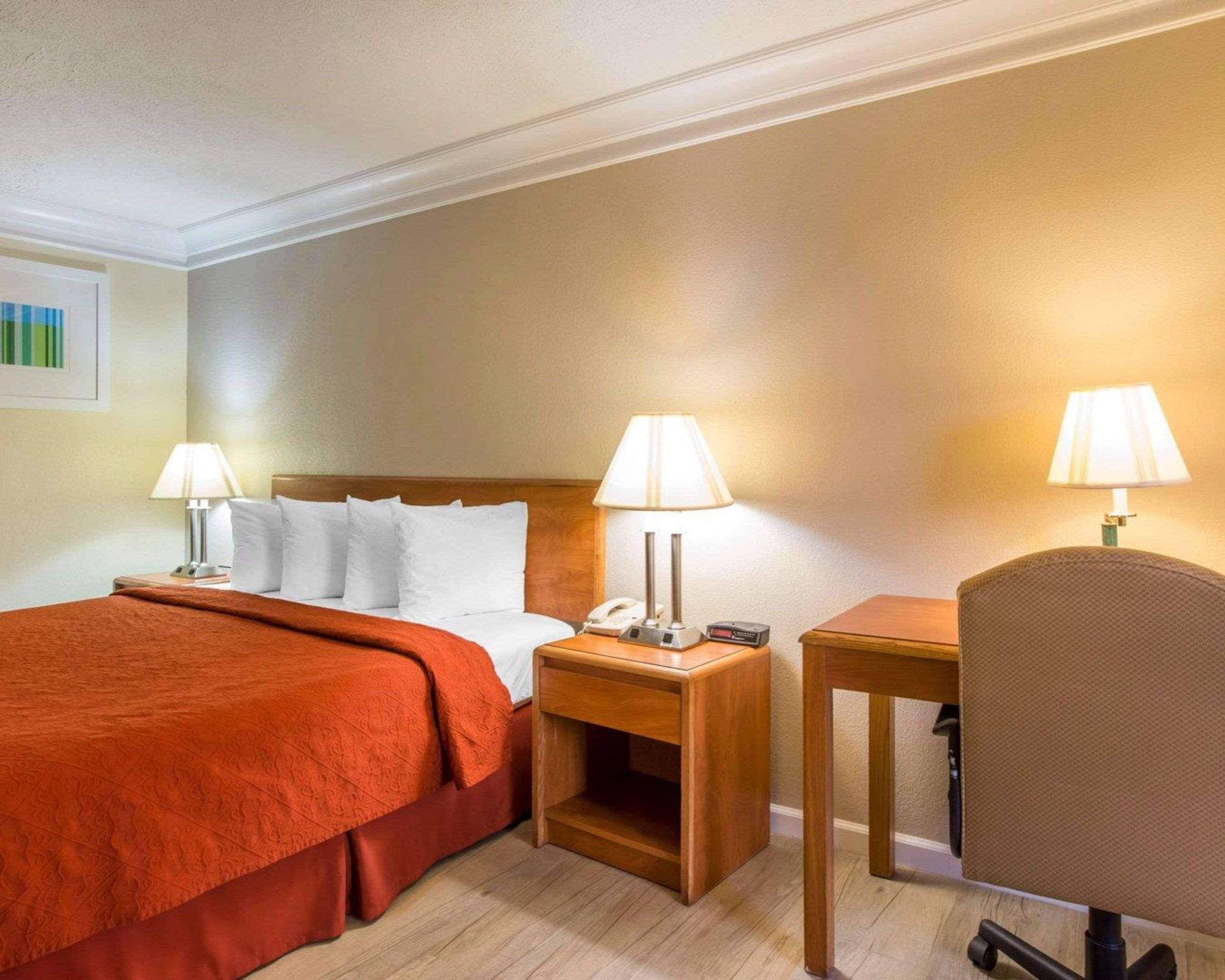 Double King Bed Non Smoking